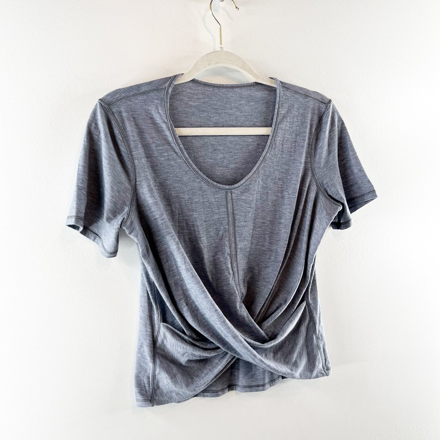 Lululemon Do the Daily Short Sleeve Cross-Front T-Shirt Heathered Solar Grey S