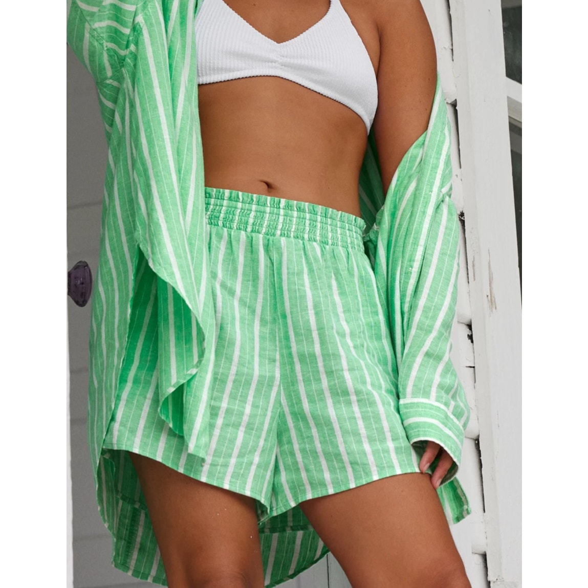 Aerie Linen Blend Striped Pull On Smocked High Waisted Shorts Celebrity Green L