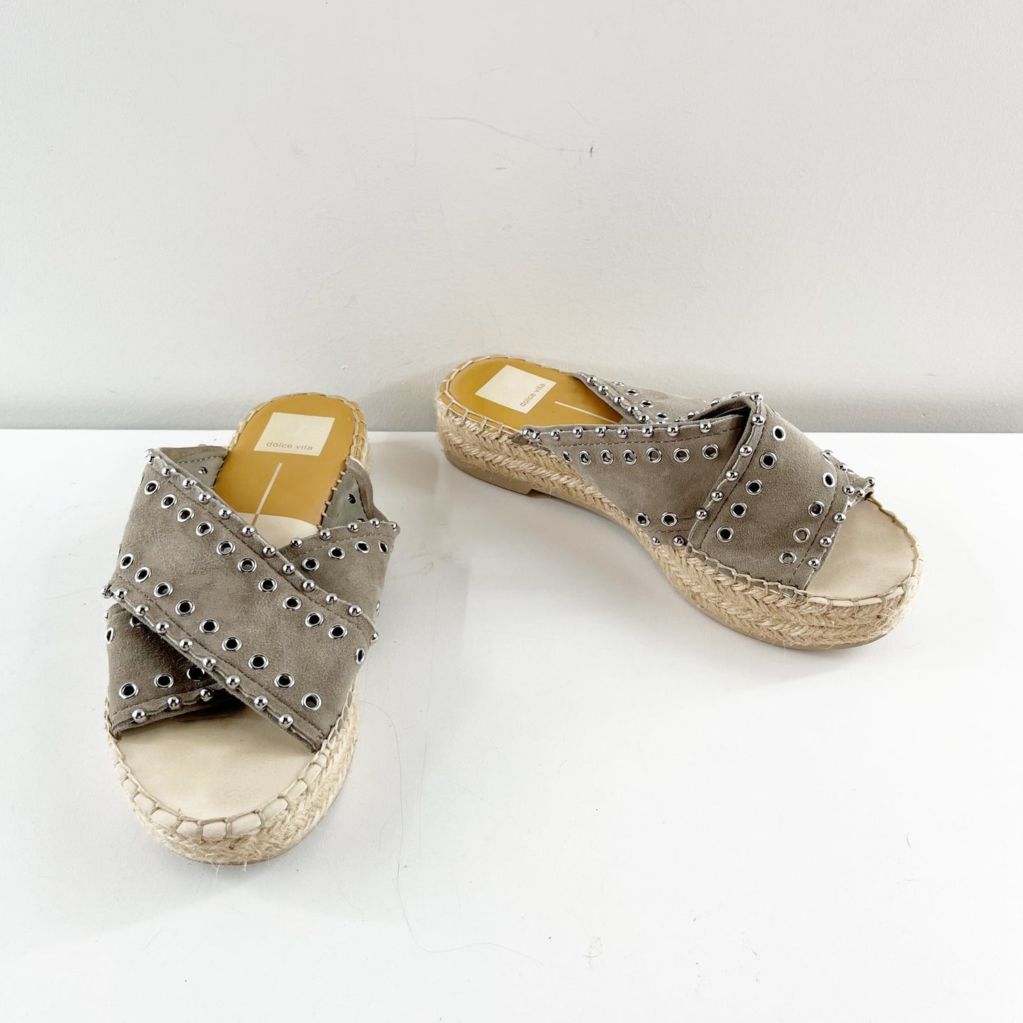 Dolce Vita Iva Studded Leather Platform Espadrille Sandals Gray 7.5