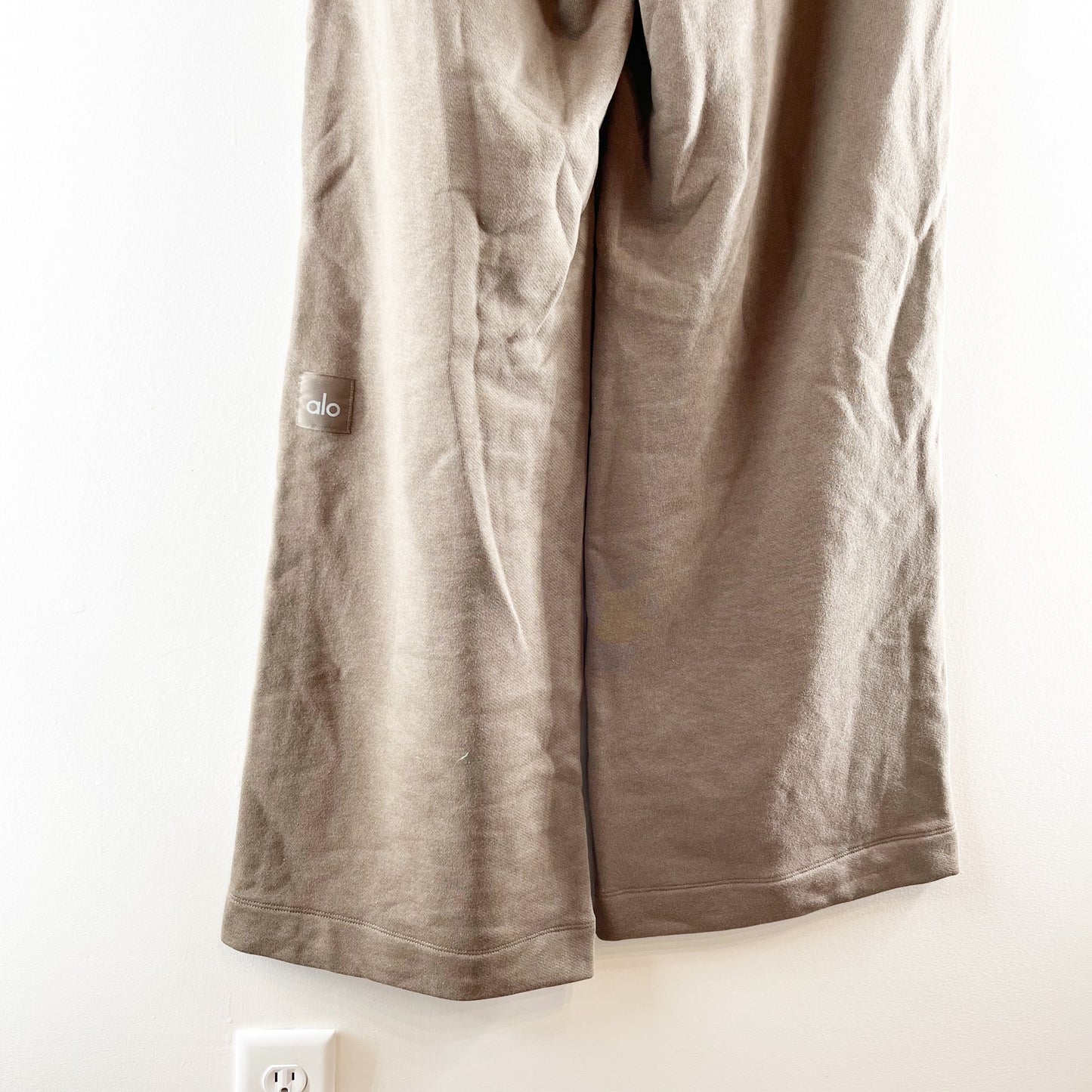 Alo Yoga Serenity Soft French Terry High Waisted Wide Leg Sweatpants Truffle XS