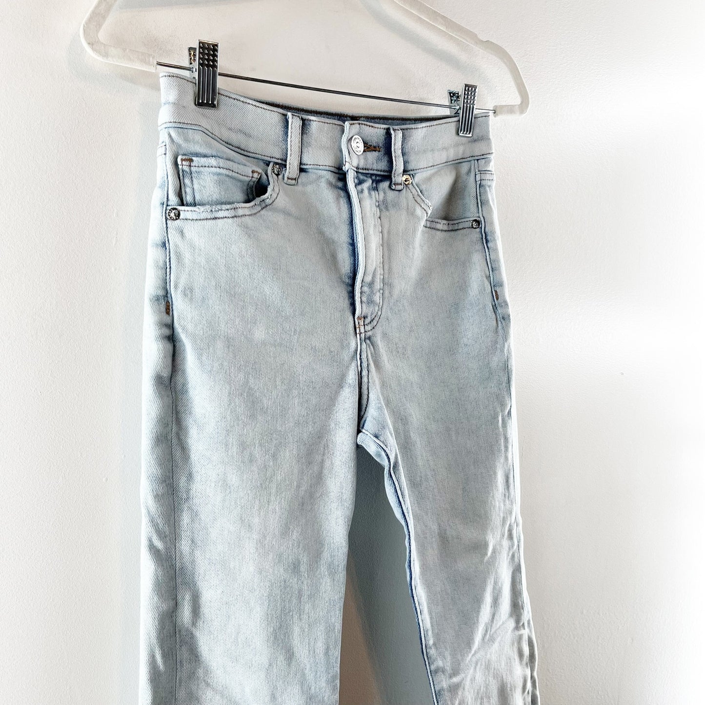 Express High Rise Cropped Flare Raw Hem Light Wash Jeans Blue 4