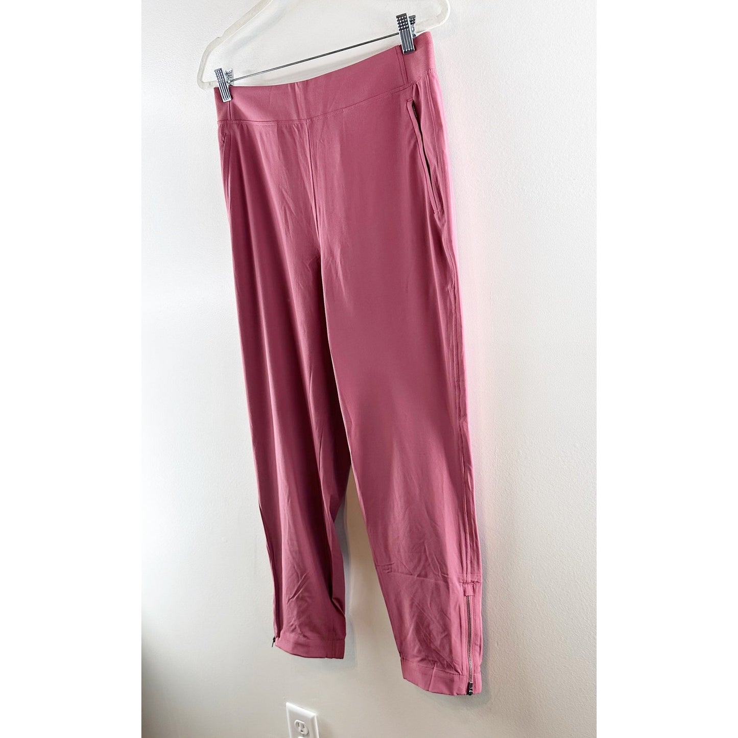 Athleta Brooklyn Heights High Rise Jogger Pants Berry Rose Red Pink 10