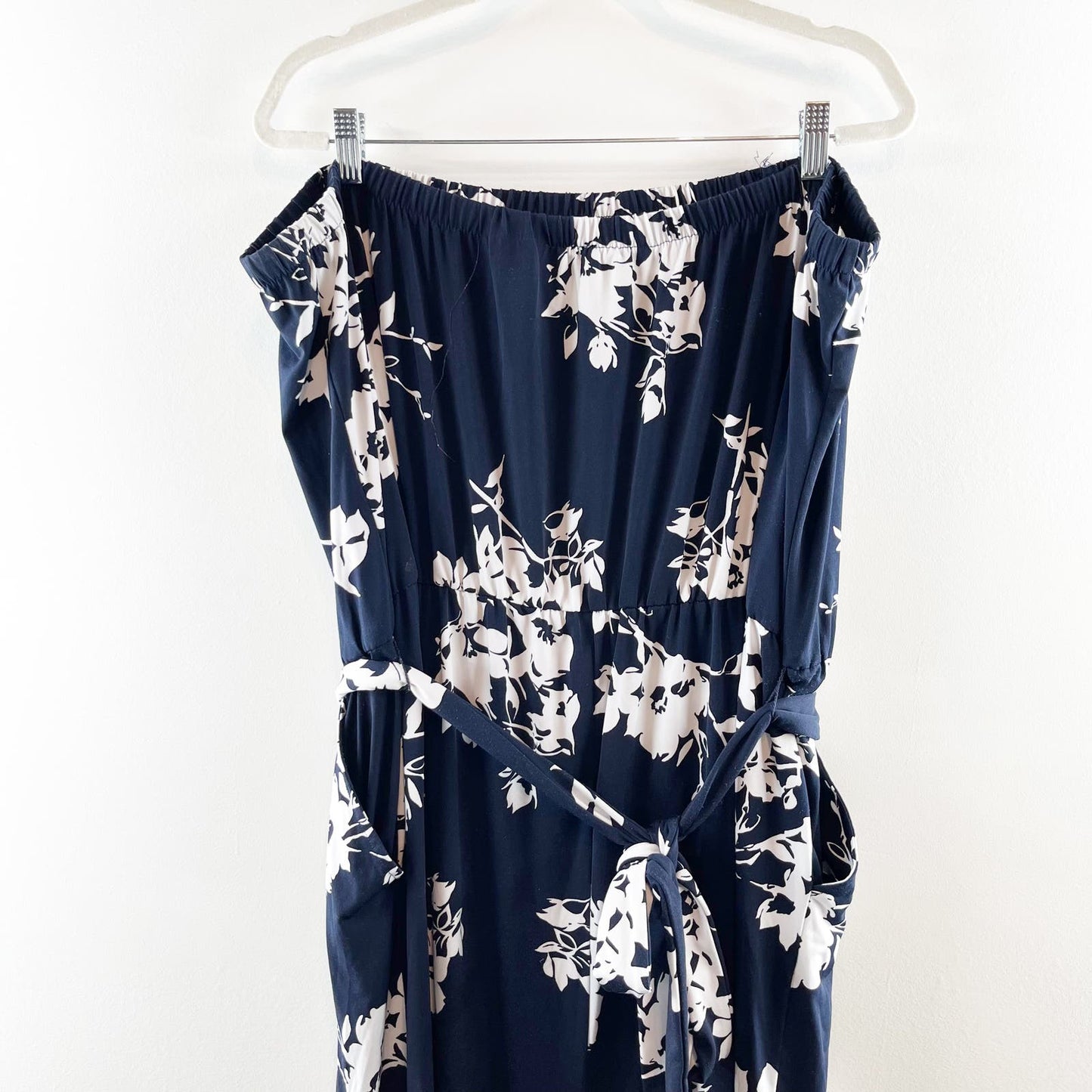 Lane Bryant Strapless Wide Leg Floral Belted Stretch Jumpsuit Navy Blue 26/28