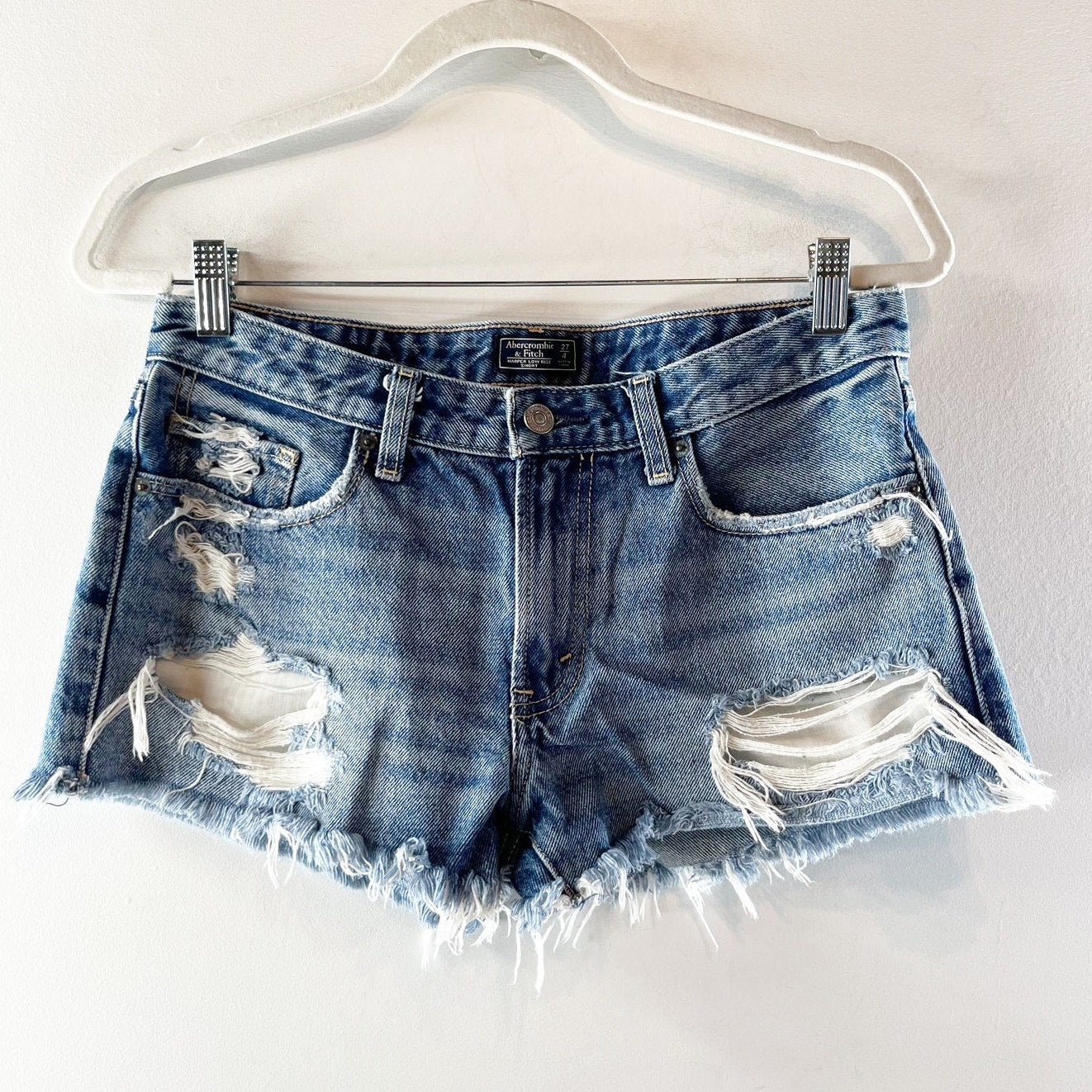 Abercrombie & Fitch Harper Low Rise Distressed Denim Jean Shorts Blue 27 / 4