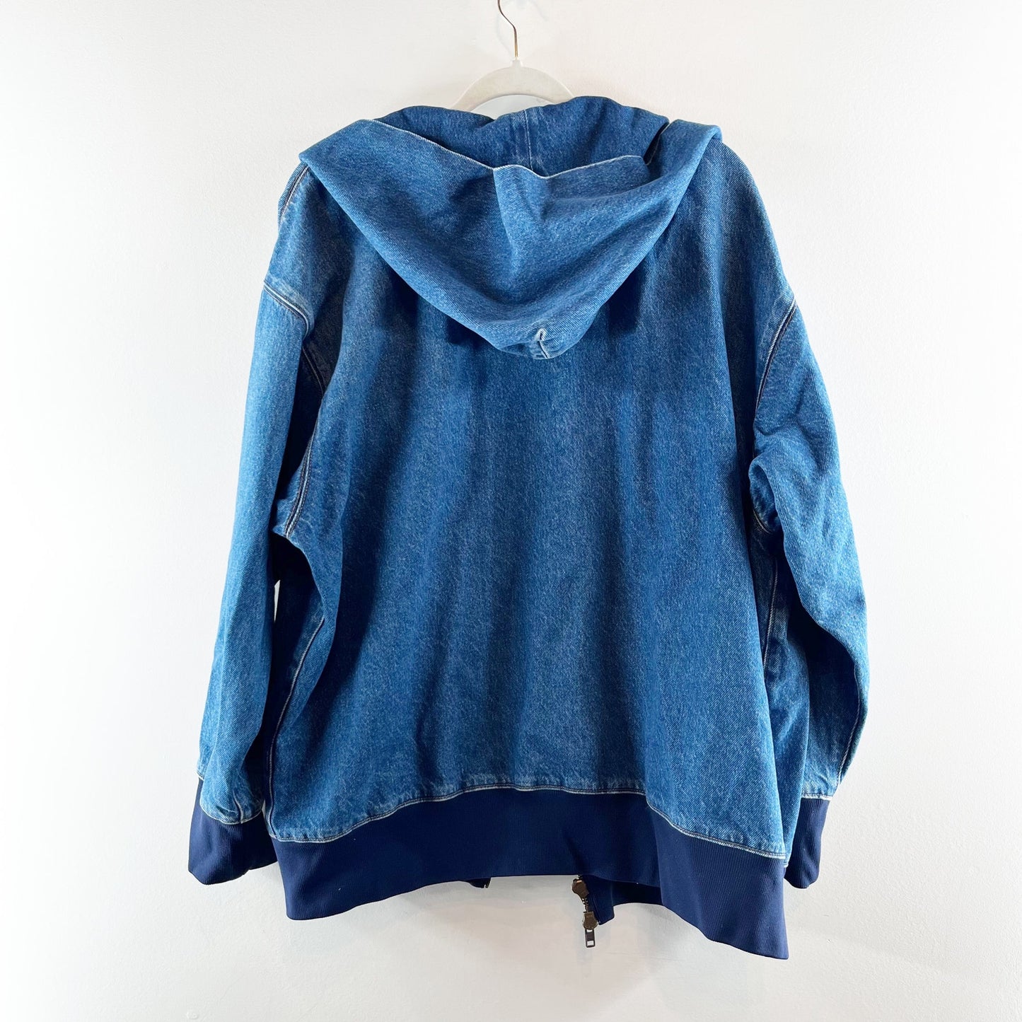 MOTHER The Big Tipper Denim Jacket in Yes Chef Wash Blue Medium