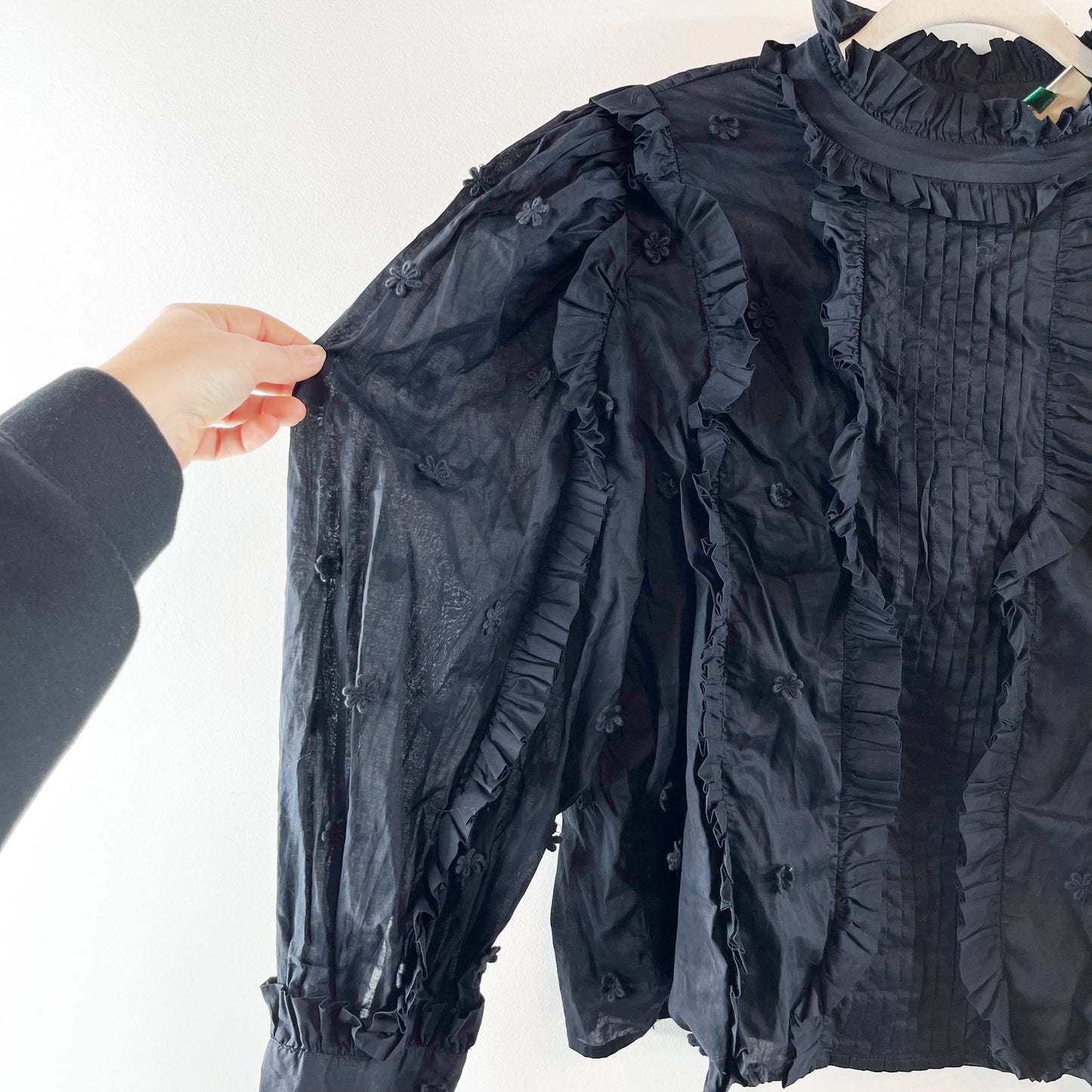 FARM Rio 3D Flower Long Sleeve High Neck Ruffle Blouse Black Large