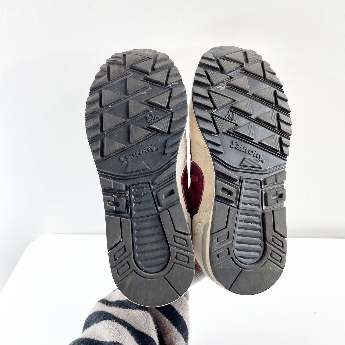 Saucony Shadow 5000 Running Shoes Sneakers White Red Maroon 8