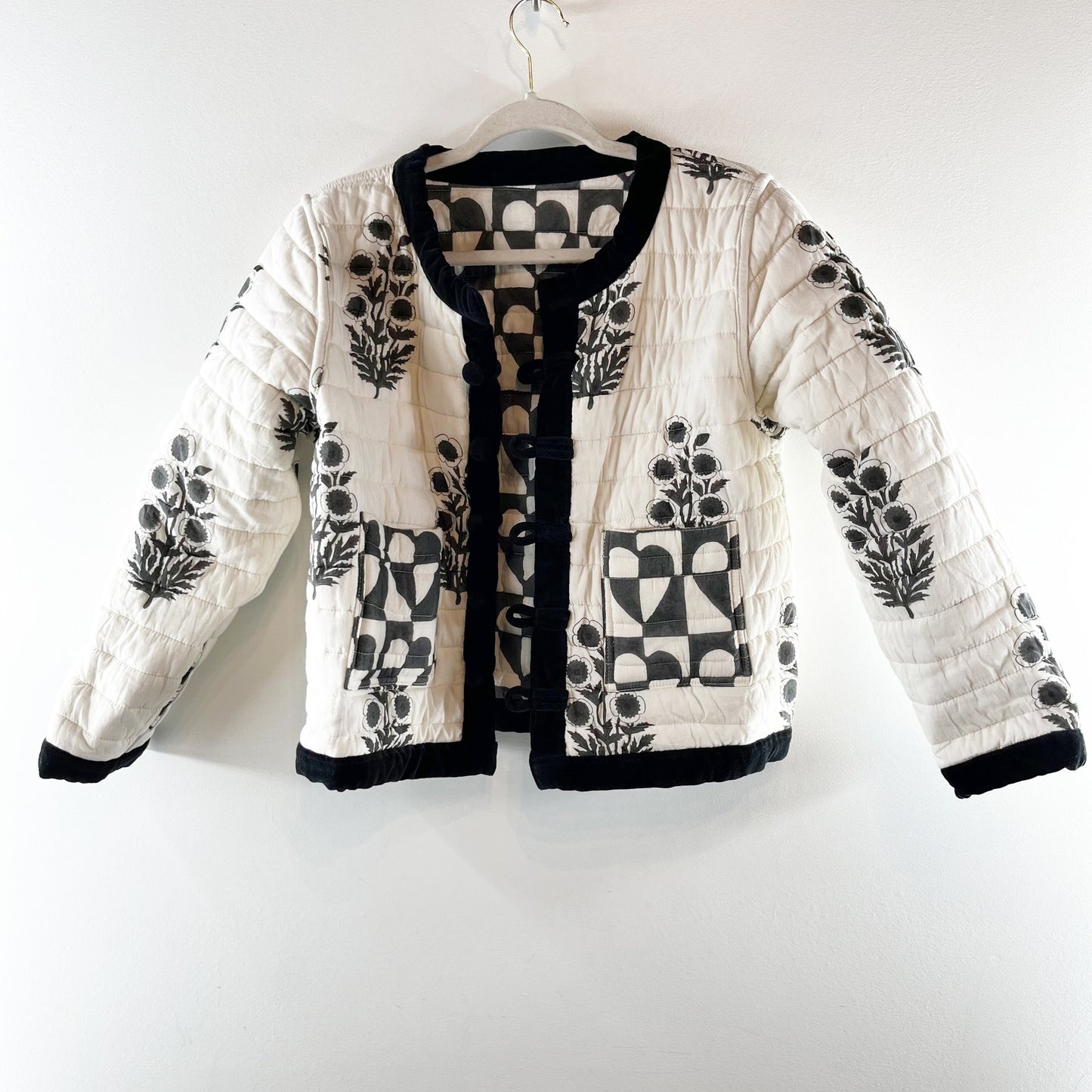 SZ Blockprints Poppy Reversible Quilted Heart Jacket Black White Small