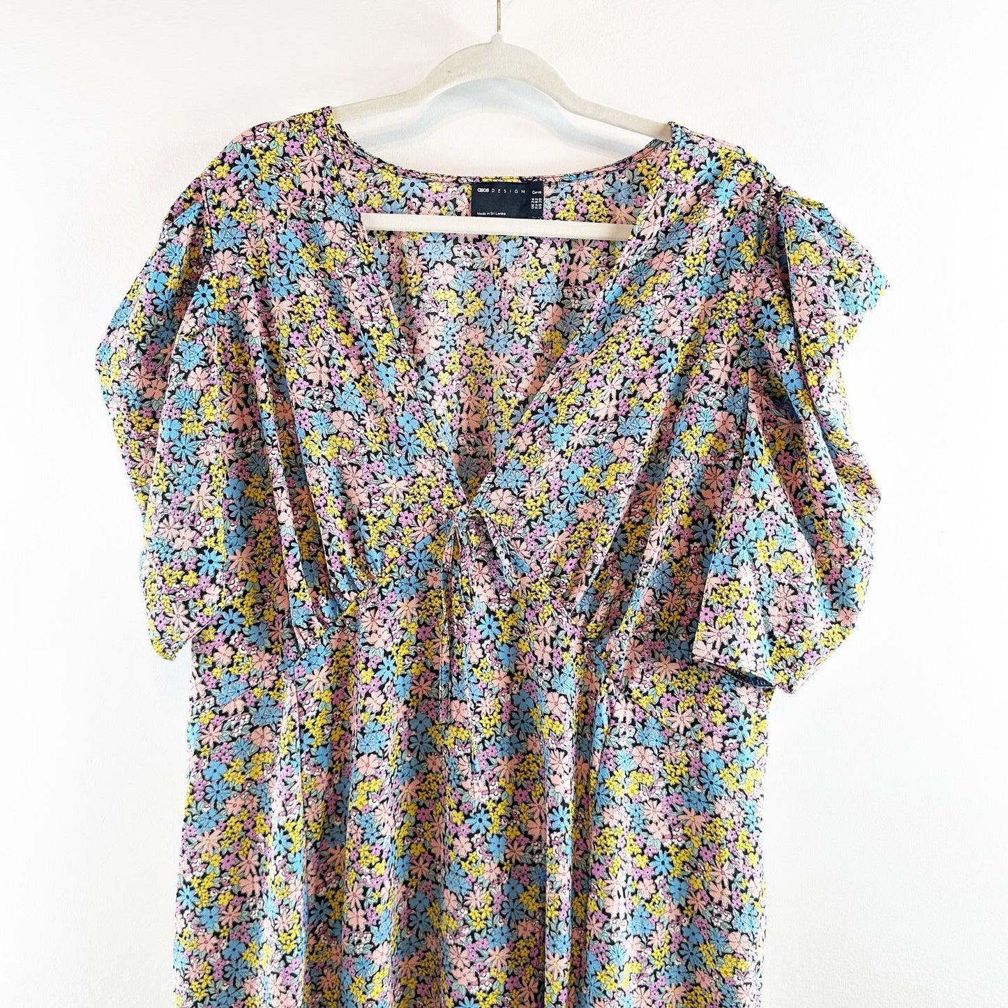 ASOS DESIGN Curve Puff Sleeve Midi Tea Dress in Multicolored Floral Print 20