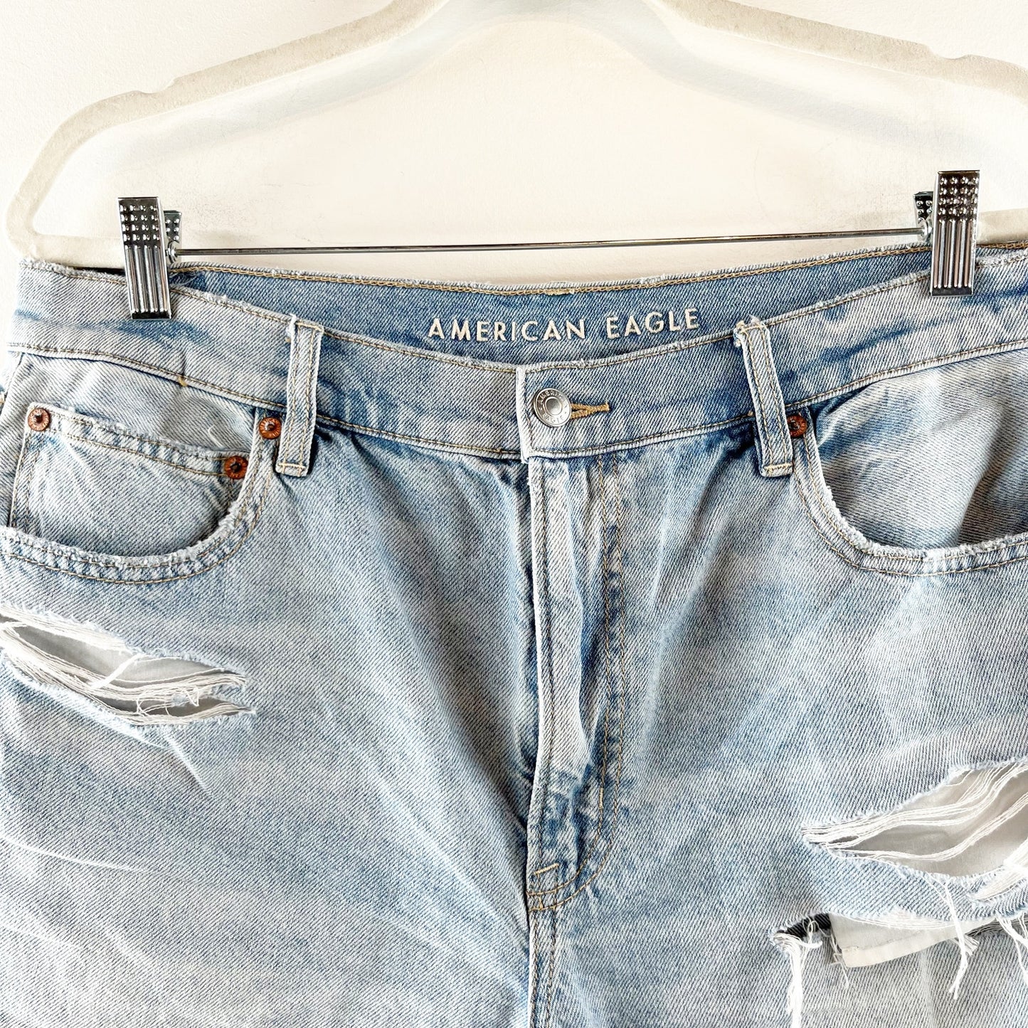 American Eagle The Highest Rise 90's Boyfriend Shorts Distressed Blue 14