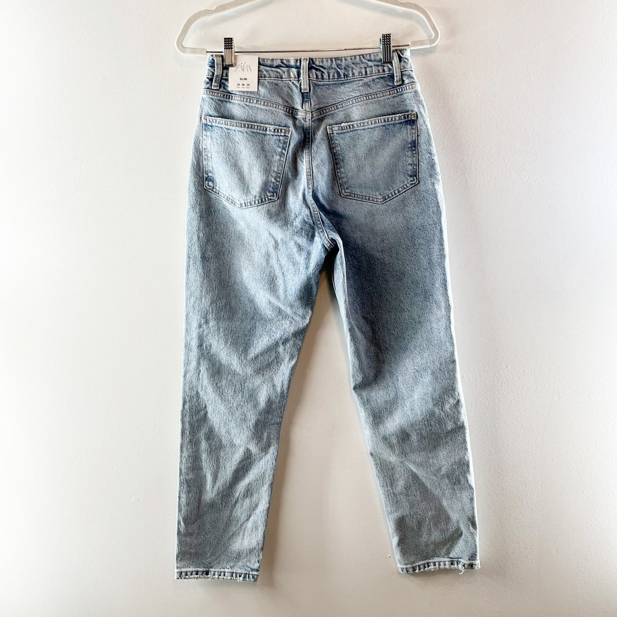 ZARA High Rise Slim Fit Ankle Mom Jeans Light Wash Blue 6