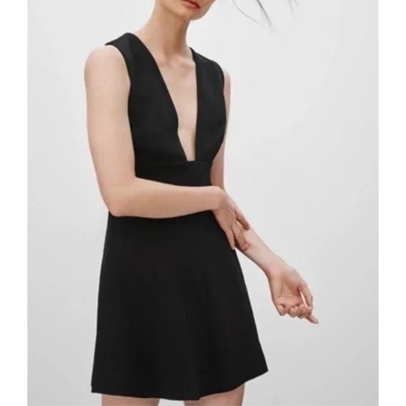 Wilfred Aritzia Montbrun Plunge V Neck A-Line Mini Dress Black 2