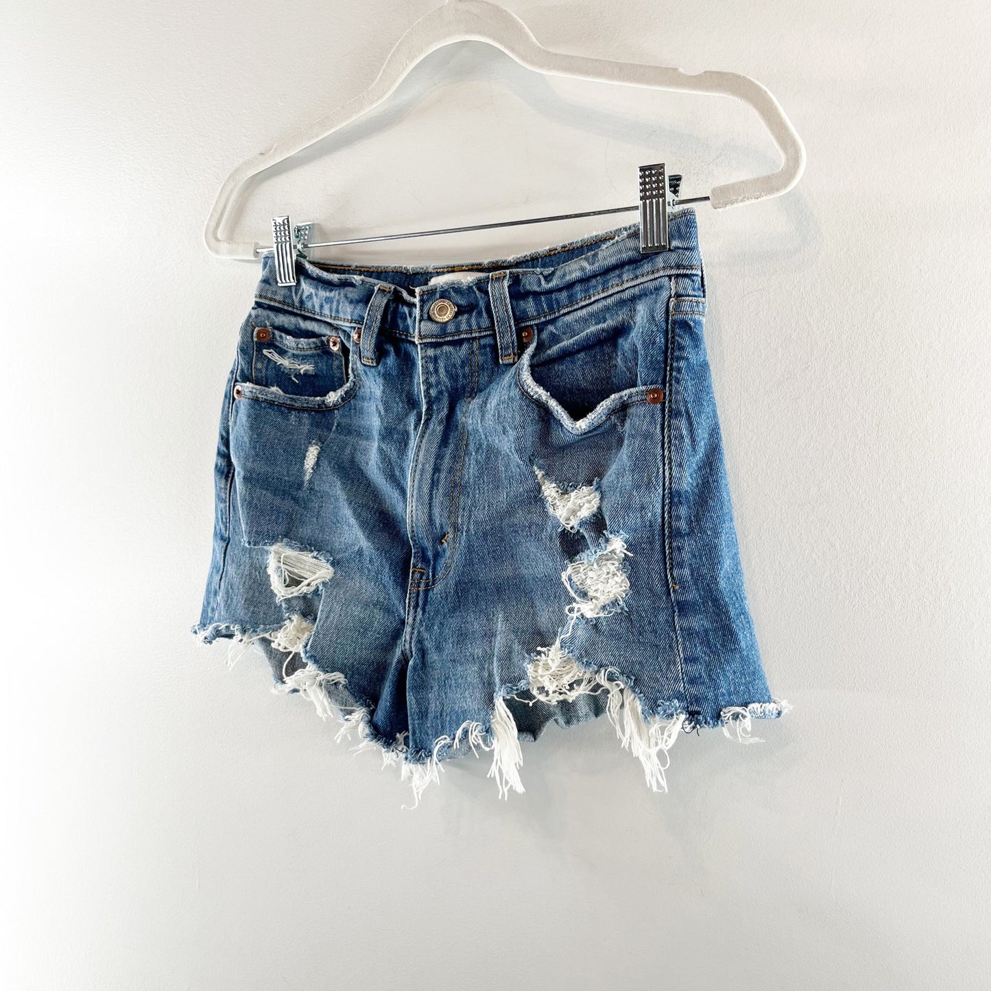 Abercrombie & Fitch Cotton Blend High Rise Distressed Denim Mom Short Blue 0 25