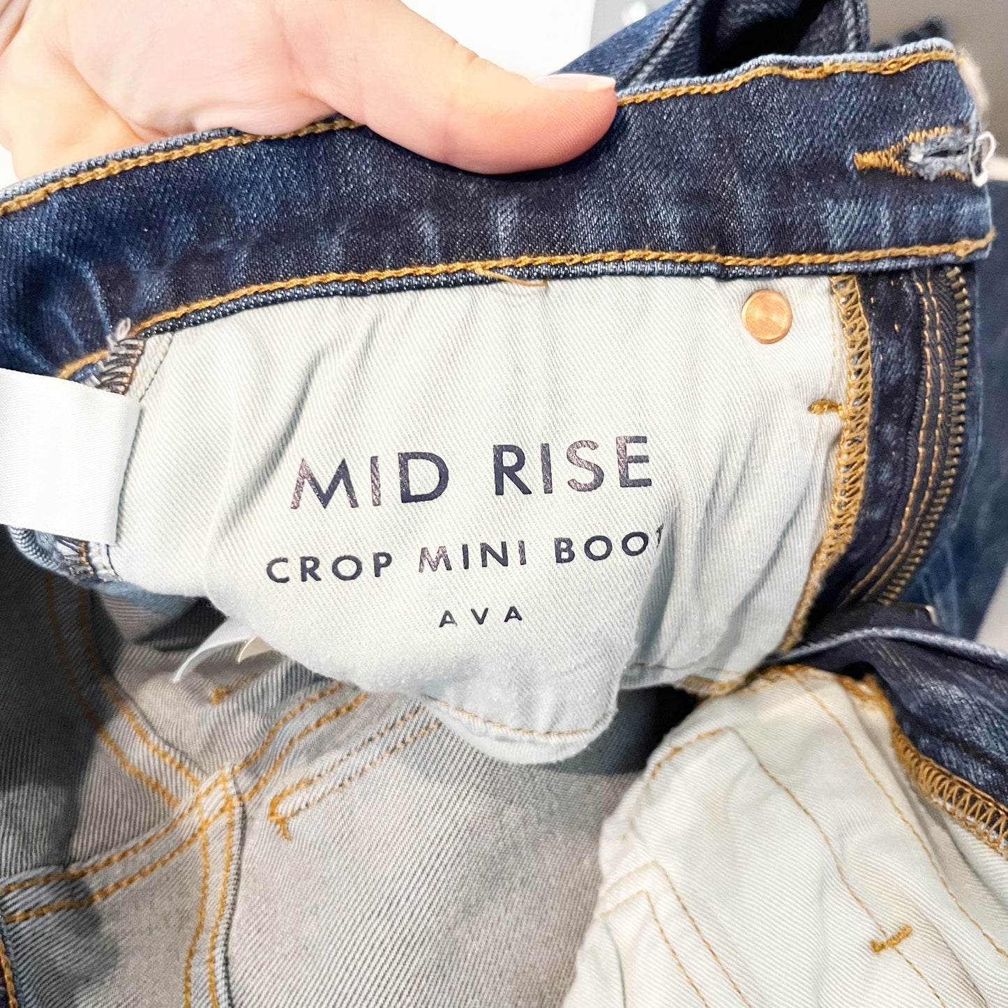 Lucky Brand Mid Rise Ava Crop Mini Boot Cut Dark Wash Jeans 2 / 26