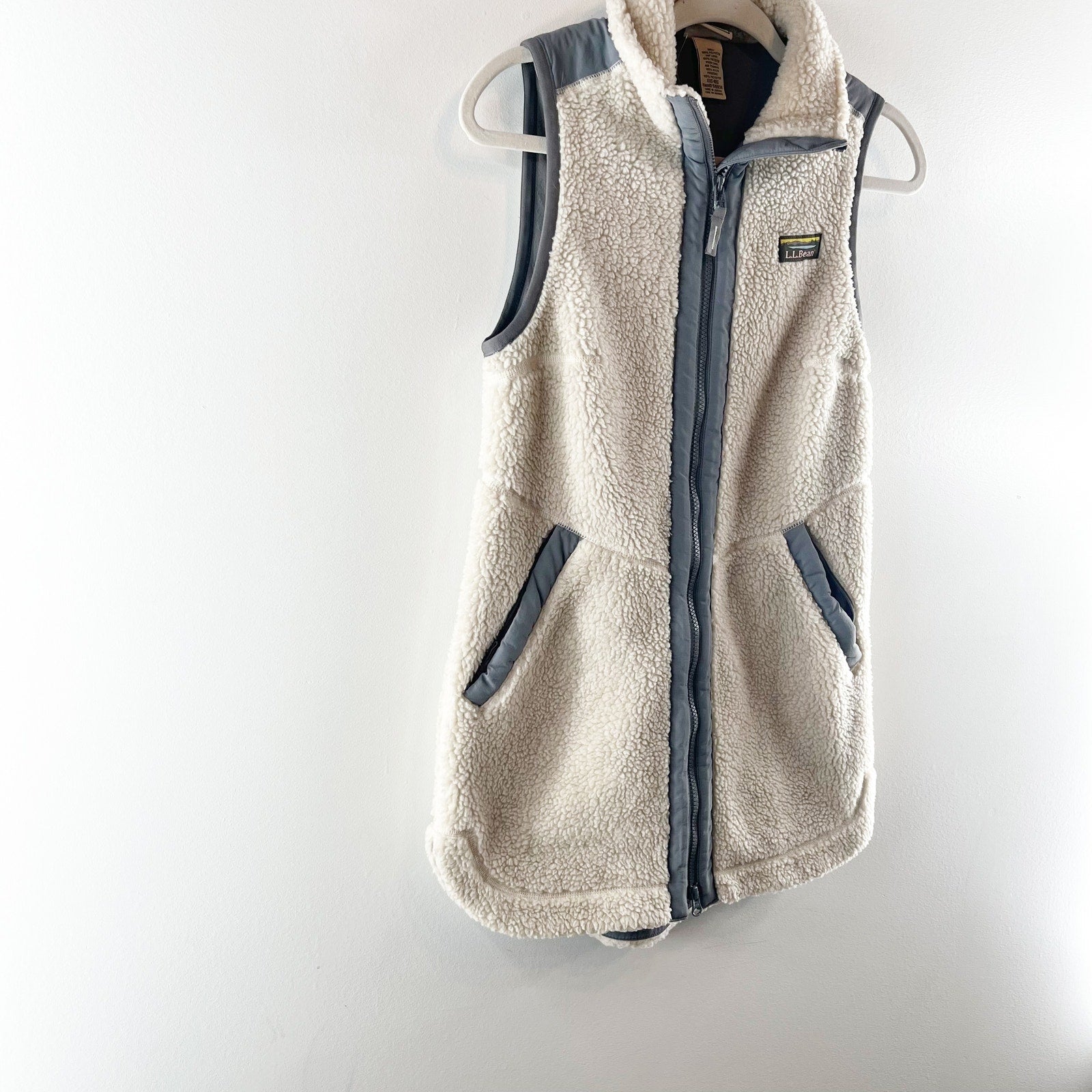L.L. Bean Sleeveless Full Zip Collared Sherpa Fleece Long