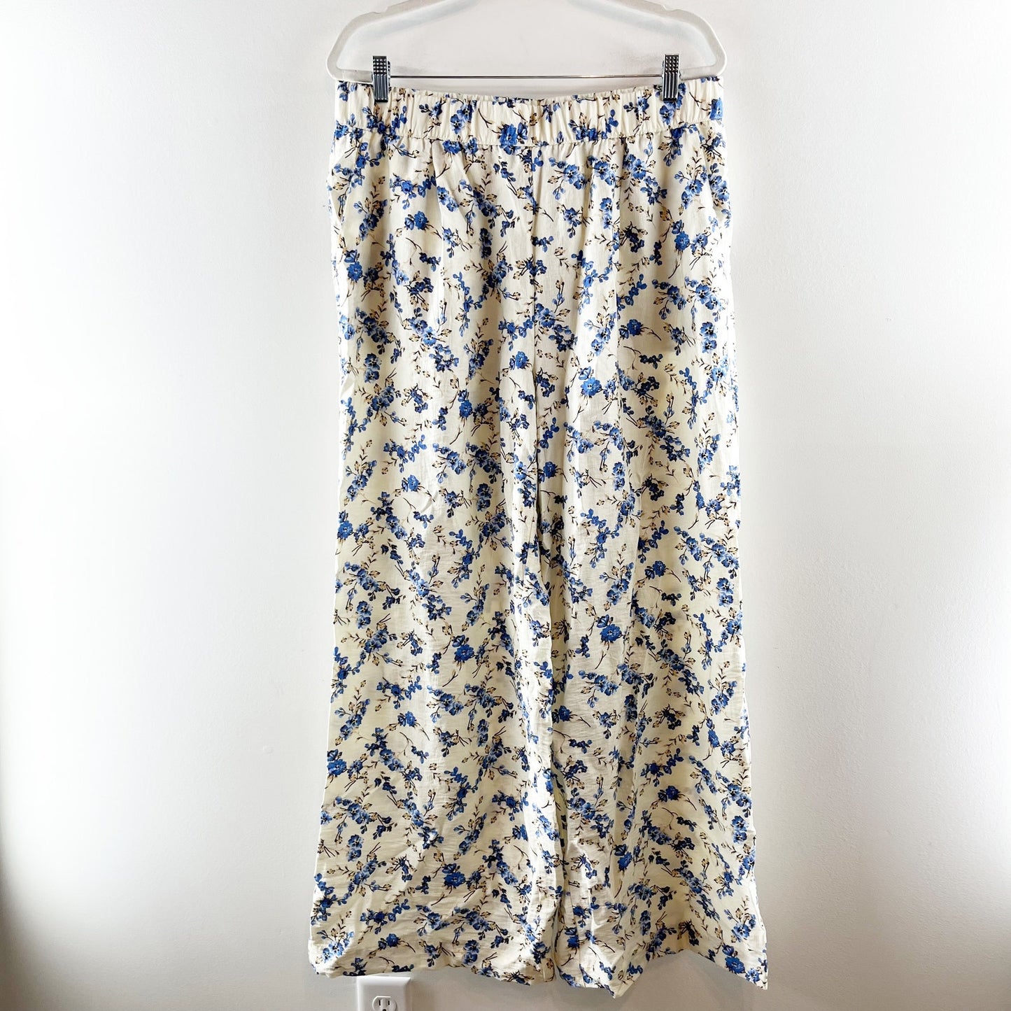 A New Day High Rise Wide Leg Floral Print Pants Cream Blue Large
