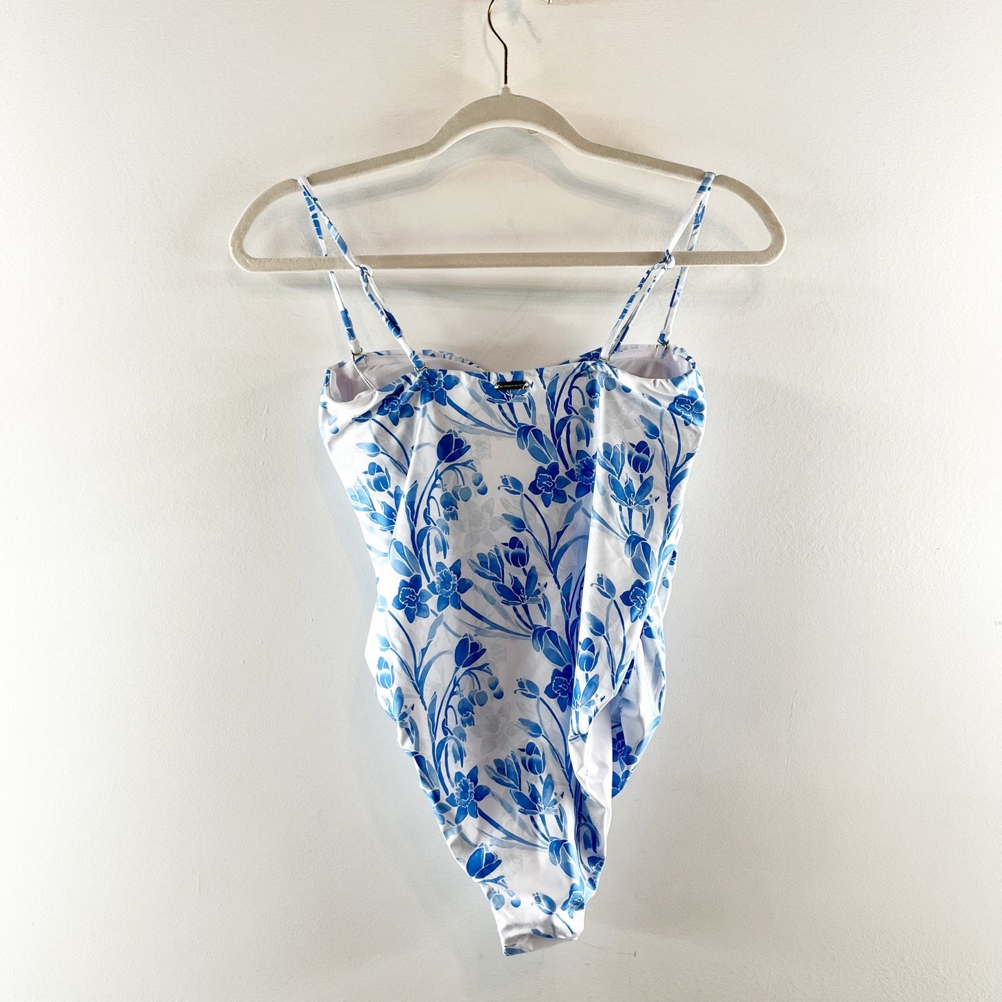 Kenny Flowers Watercolors Bandeau Floral Print One Piece Swimsuit White Blue M