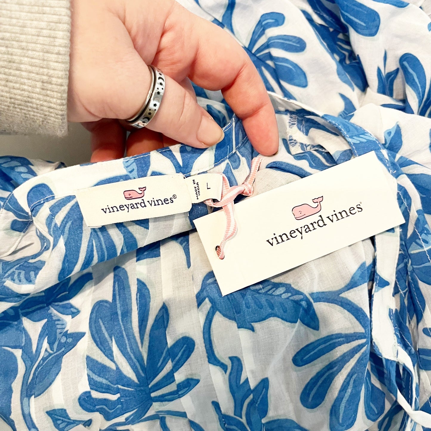 Vineyard Vines Dunmore Pintuck Popover Floral Long Sleeve Blouse Blue Top Large