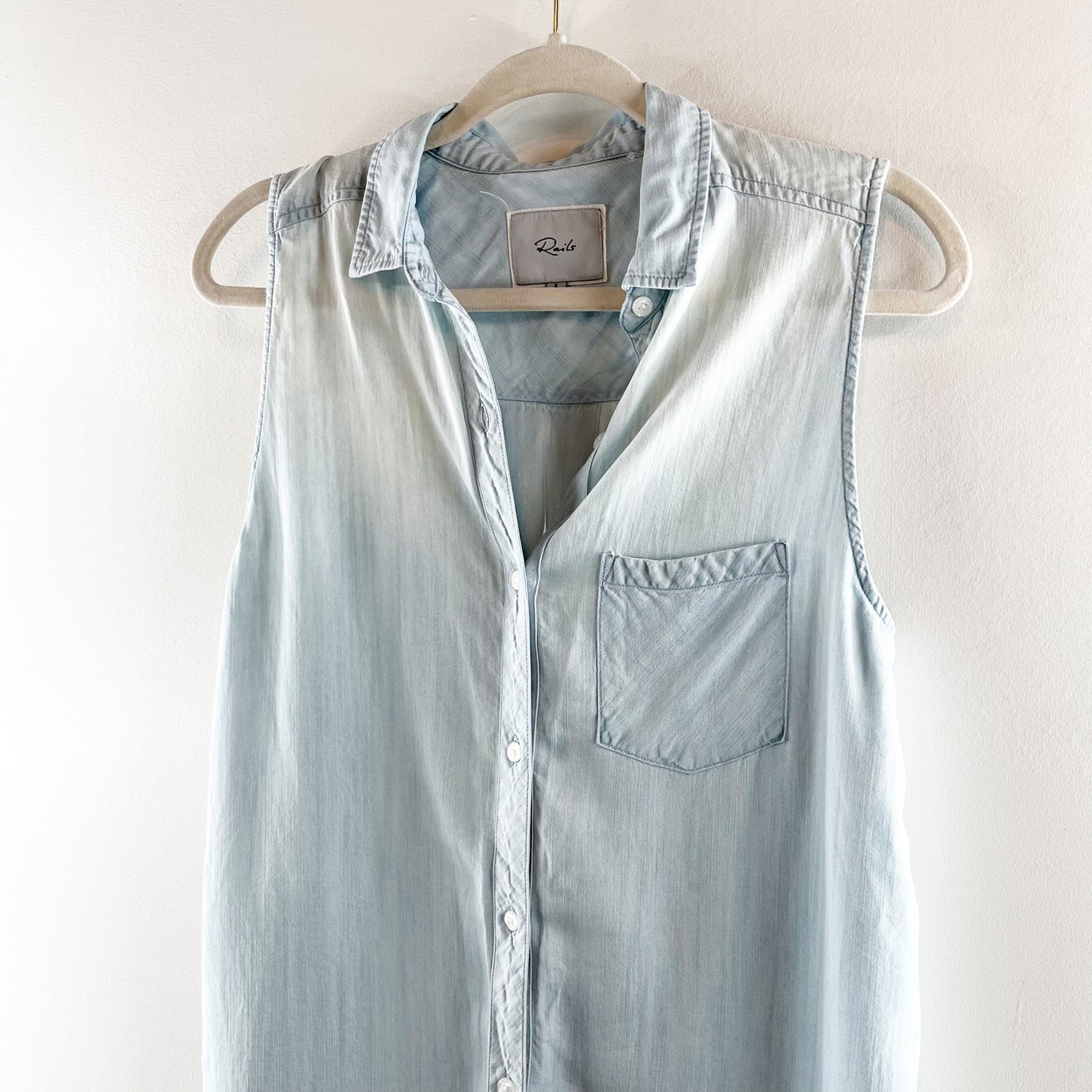 Rails Jaime Sleeveless Tunic Tank Button Up Top Light Vintage Chambray Wash S