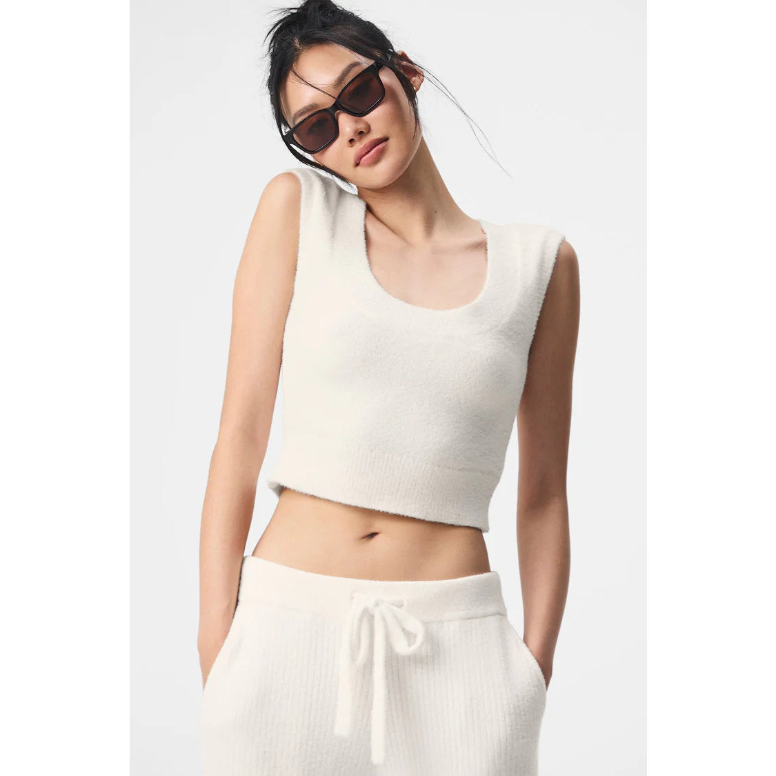 Alo Yoga Snuggle Up Cap Sleeve Scoop Neck Cropped Sweater Ivory Cream XS