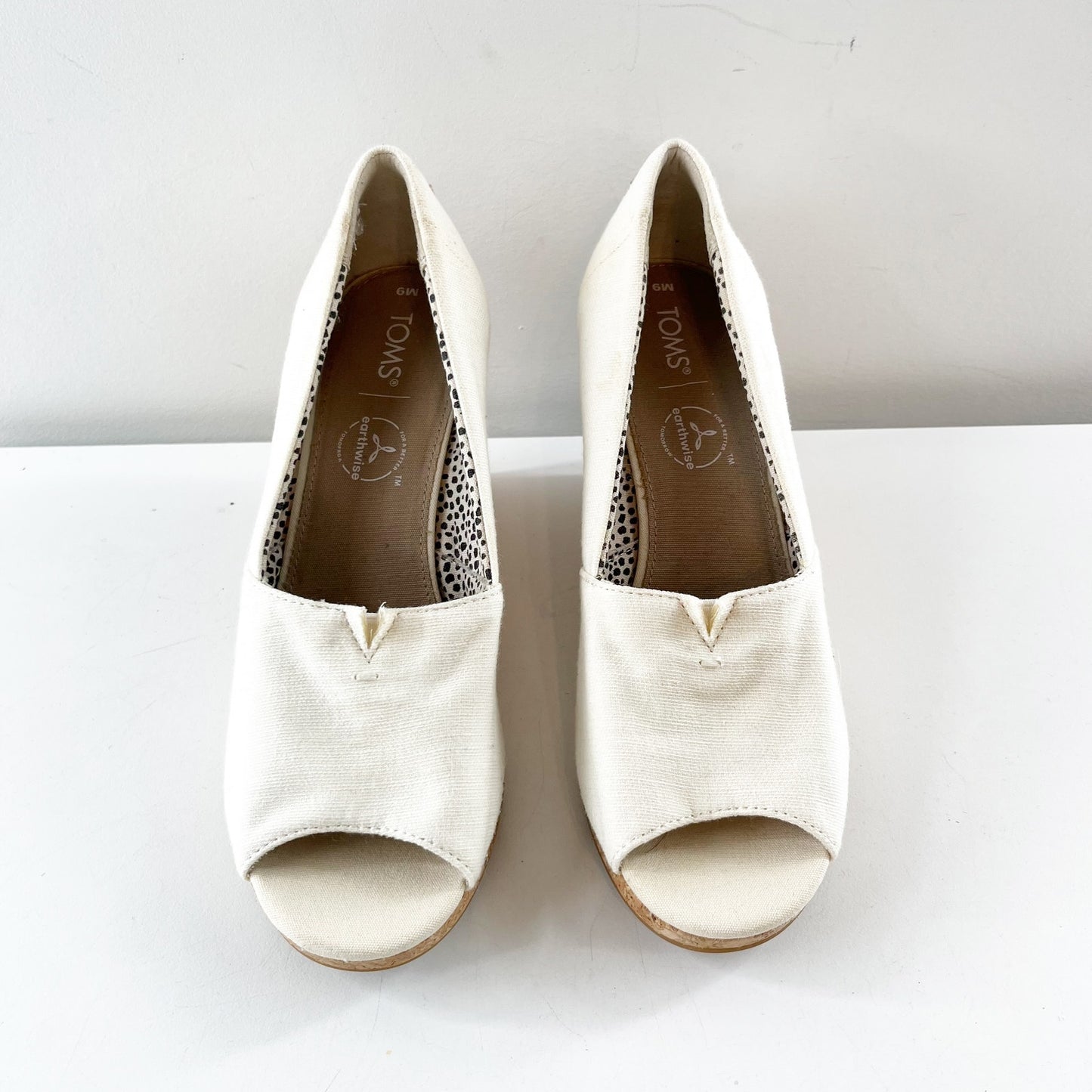 TOMS Classic Peep Toe Canvas Cork Wedge Heel Sandals Cream White 9