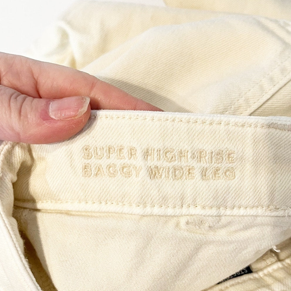 American Eagle Dreamy Drape Stretch Super High Rise Baggy Wide Leg Pants Cream 6