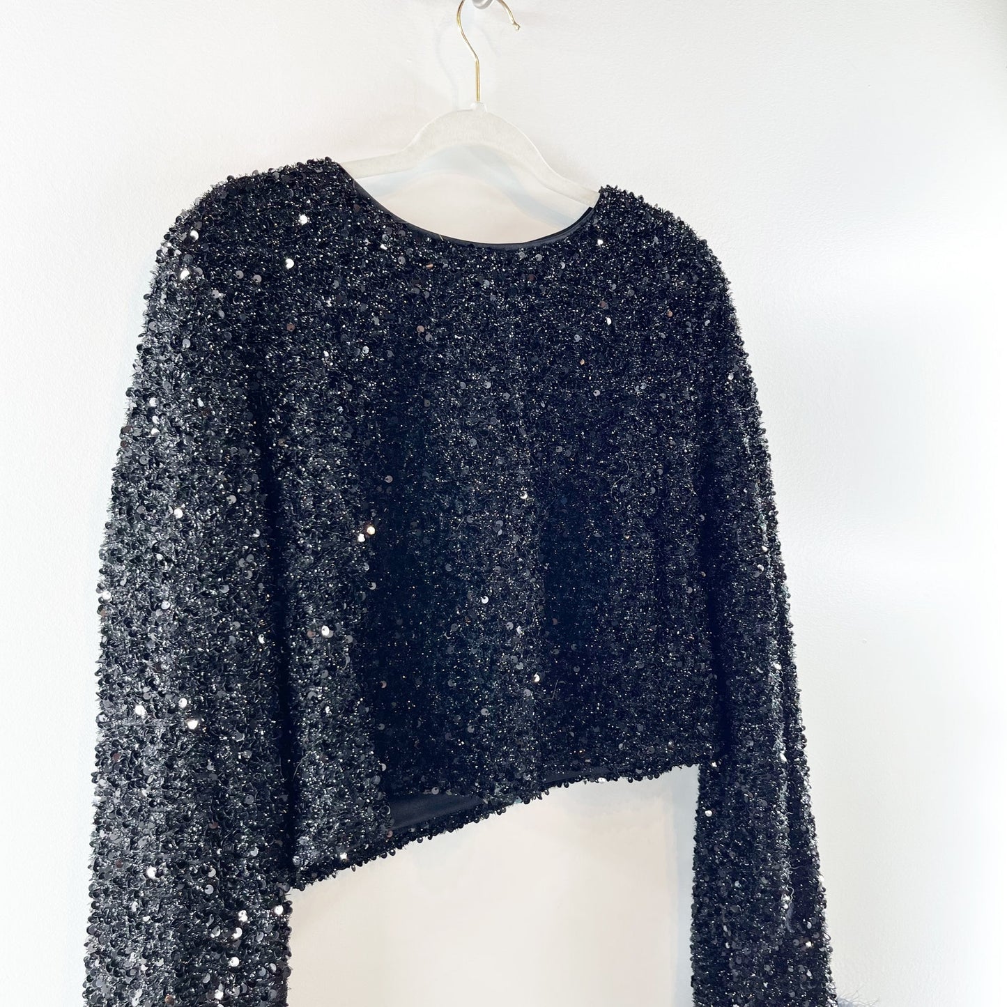 Lulus Sparklin Behavior Sequin Cropped Feather Long Sleeve Top Black XL