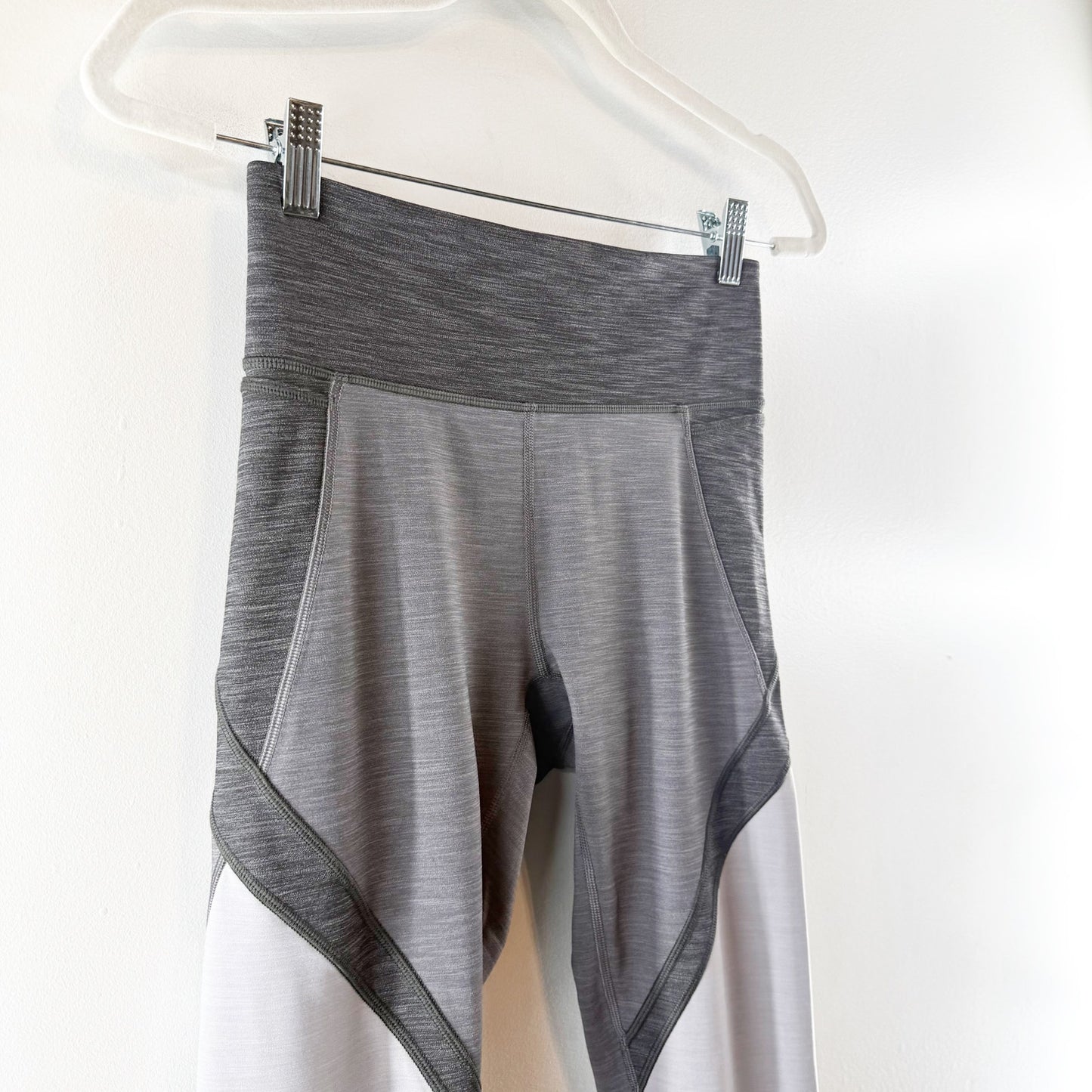 Lululemon Early Extension High-Rise Crop Heathered Black Titanium Silverscreen 6