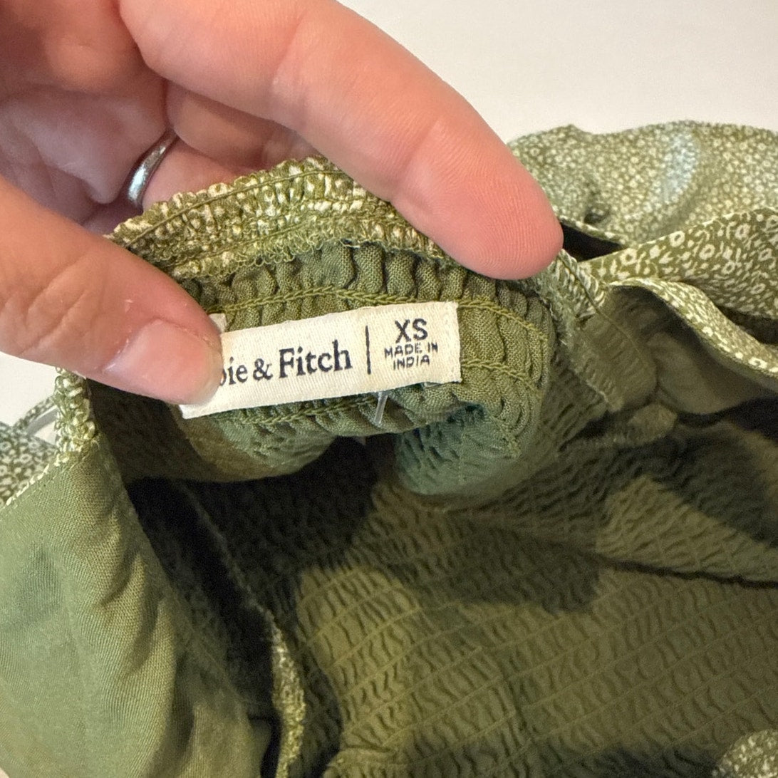 Abercrombie & Fitch Square Neck Floral Smocked Flutter Sleeve Top Green XS