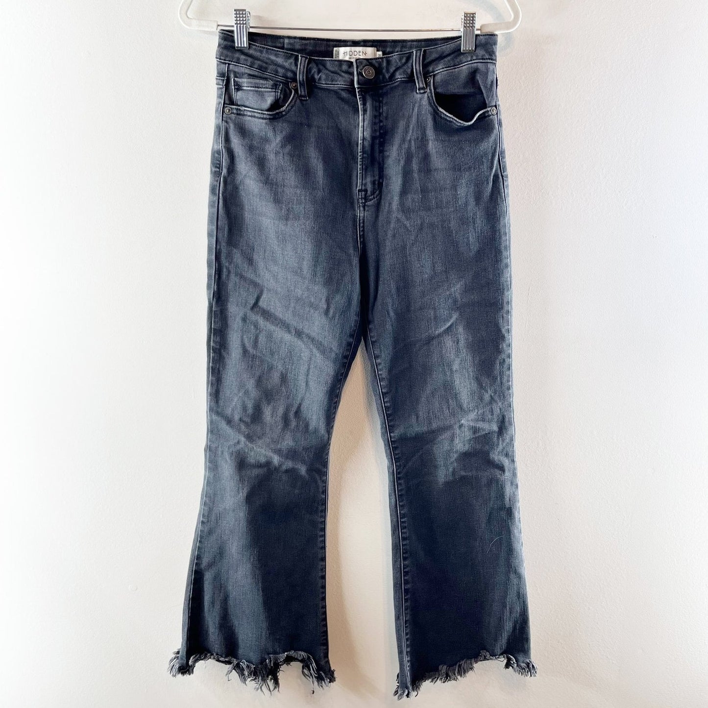 Hidden Los Angeles Happi Mid-Rise Frayed Hem Cropped Flare Jeans Black 31