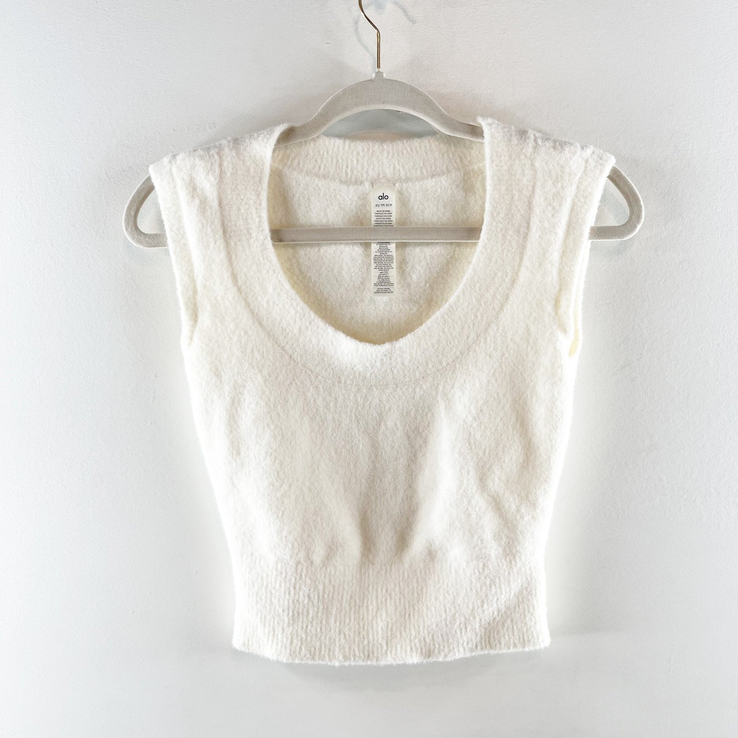 Alo Yoga Snuggle Up Cap Sleeve Scoop Neck Cropped Sweater Ivory Cream XS