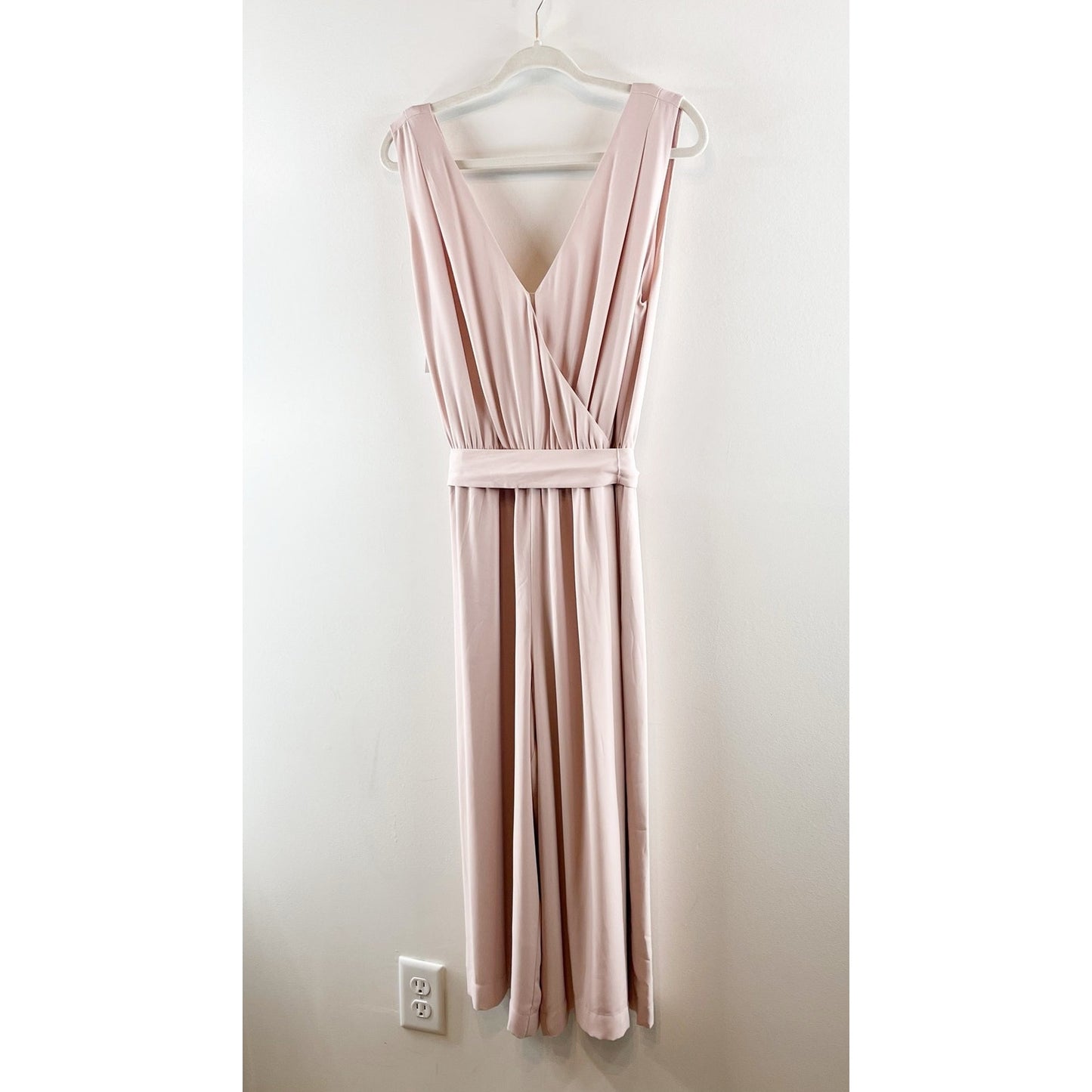 Babaton Aritzia Maximillion V Neck Cropped Wide Leg Jumpsuit Camille Pink Medium