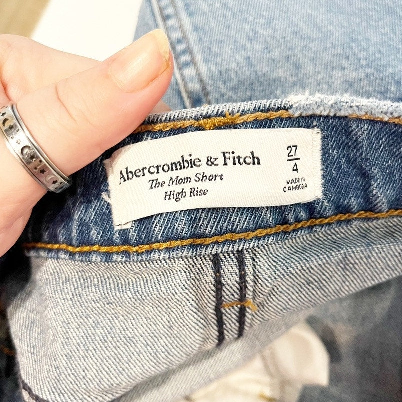Abercrombie & Fitch High-Rise Distressed Medium Wash Mom Shorts Blue 27 / 4