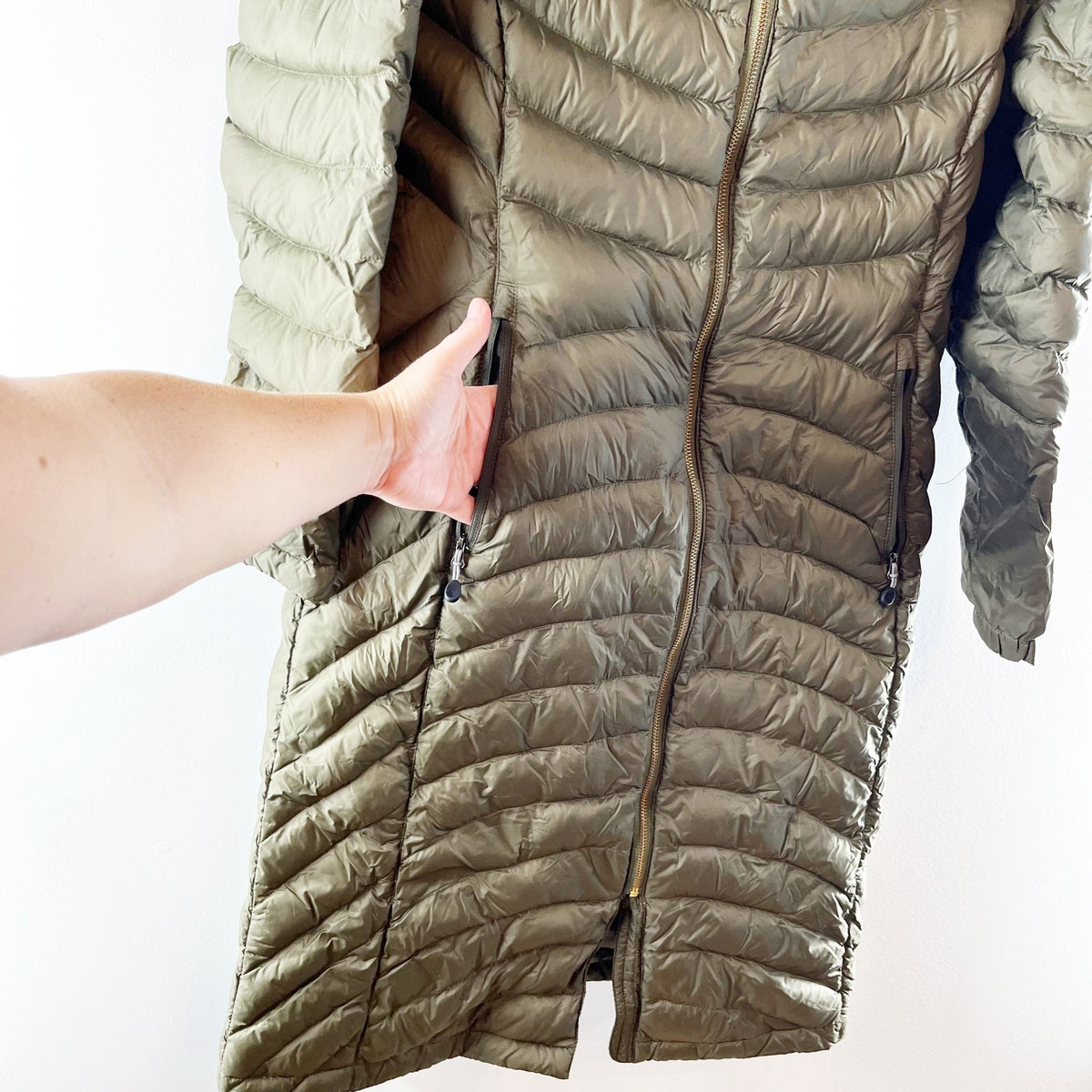 L.L. Bean 850 Fill Down Ultralight Mid Length Parka Coat Jacket Olive Green SP