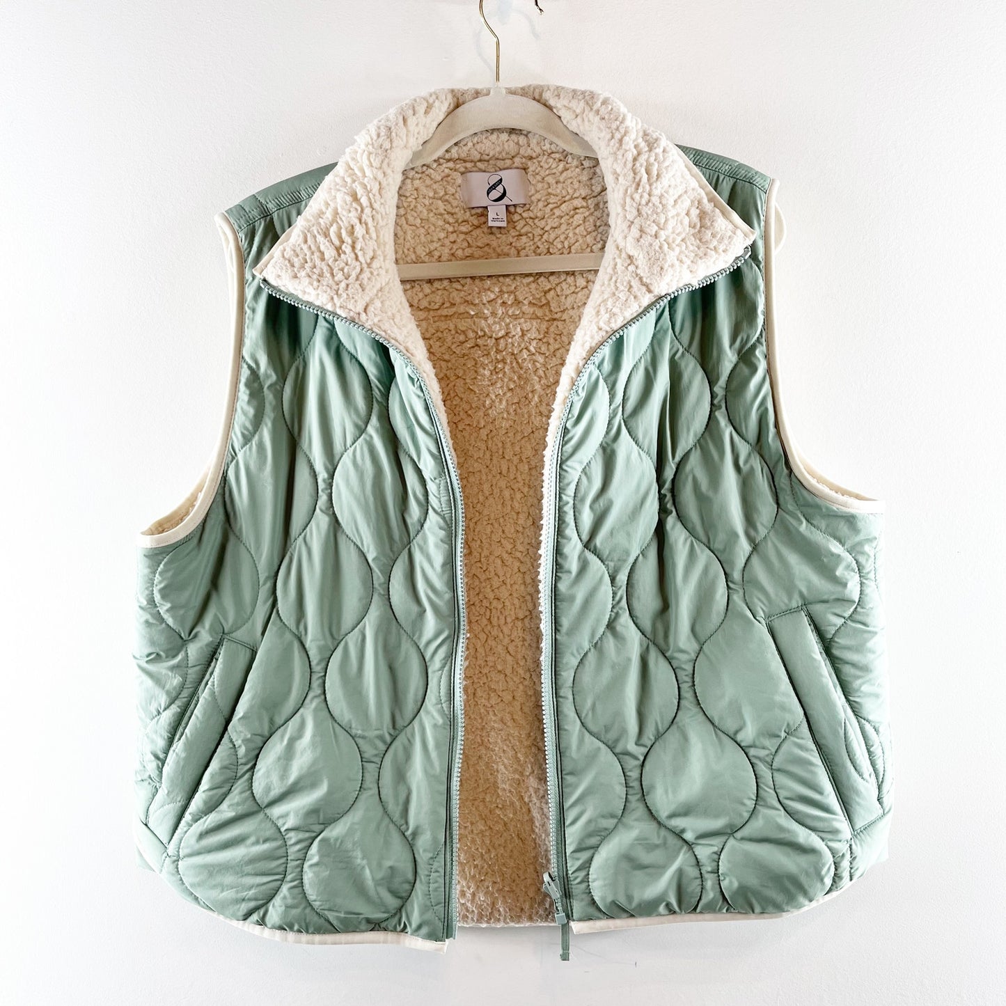 Lou & Grey Sleeveless Quilted Full Zip Sherpa Reversible Vest Green Cream Large