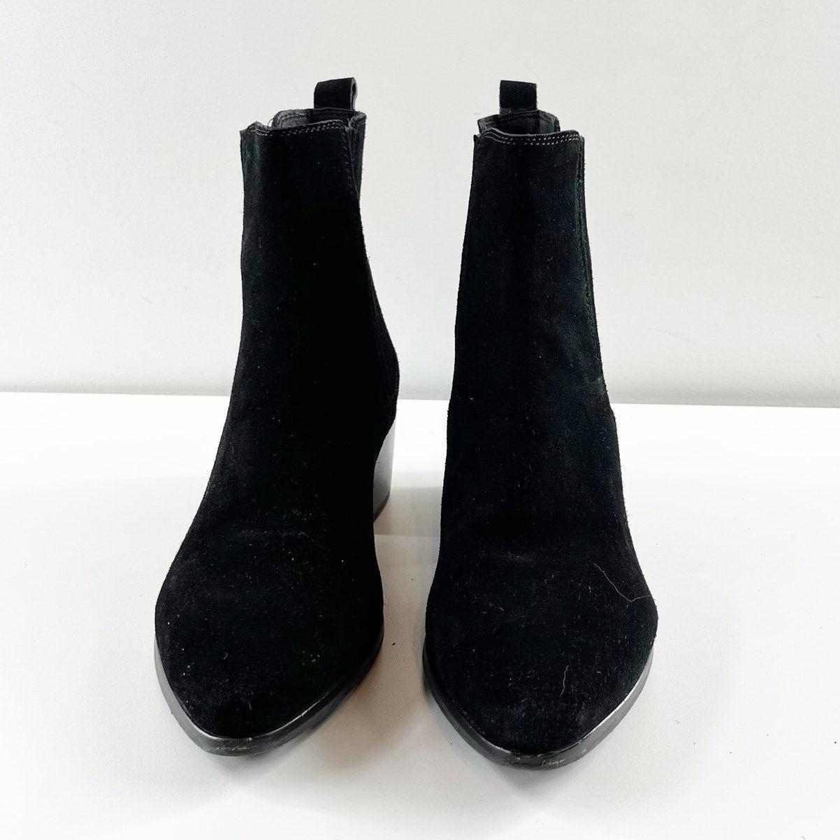 Banana Republic Suede Pull On Ankle Boots Booties Black 9