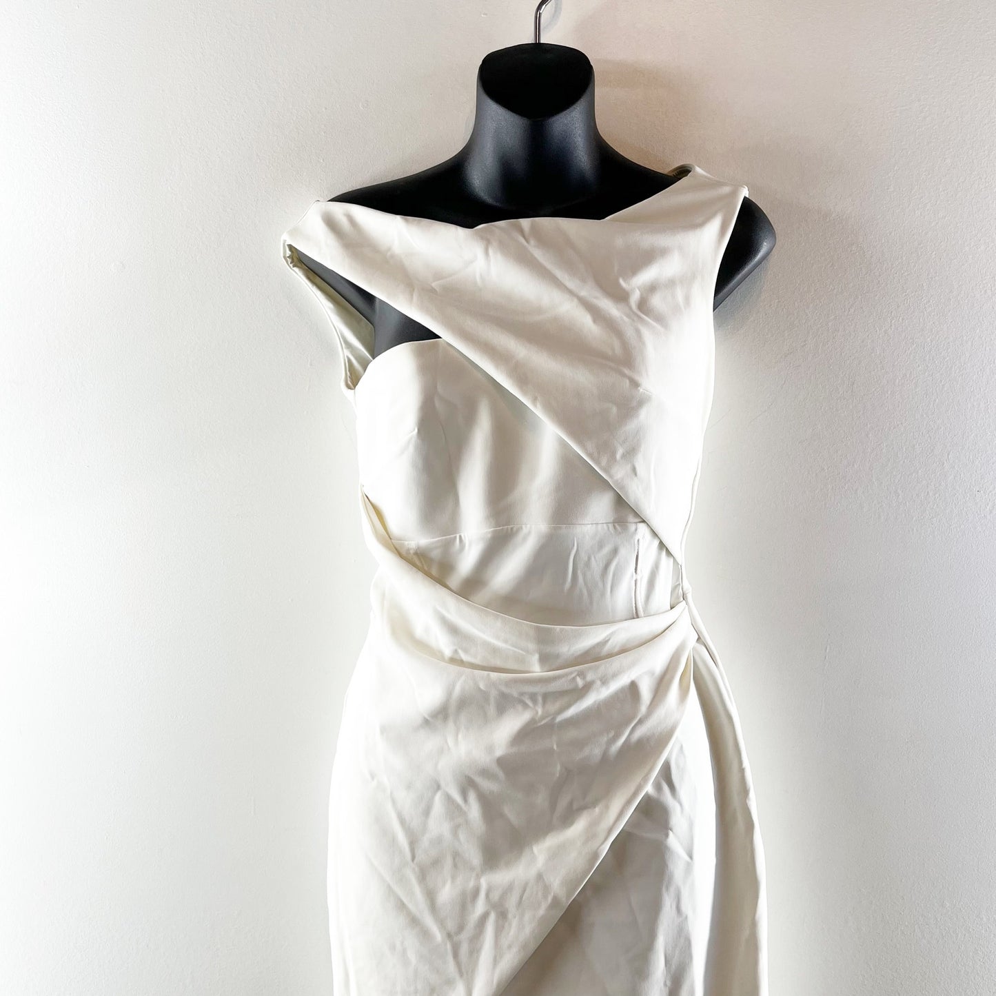 Chiara Bona La Petite Robe Draped Boatneck Pencil Mini Dress White 42