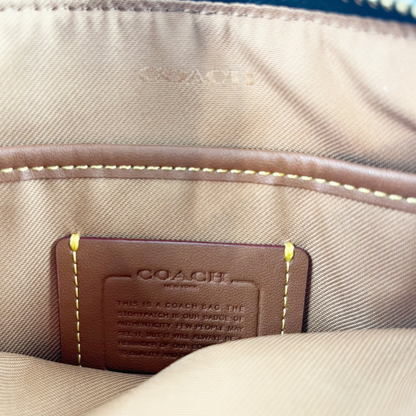 Coach Kitt Crossbody Leather Zip Closure Purse Bag Black Gold