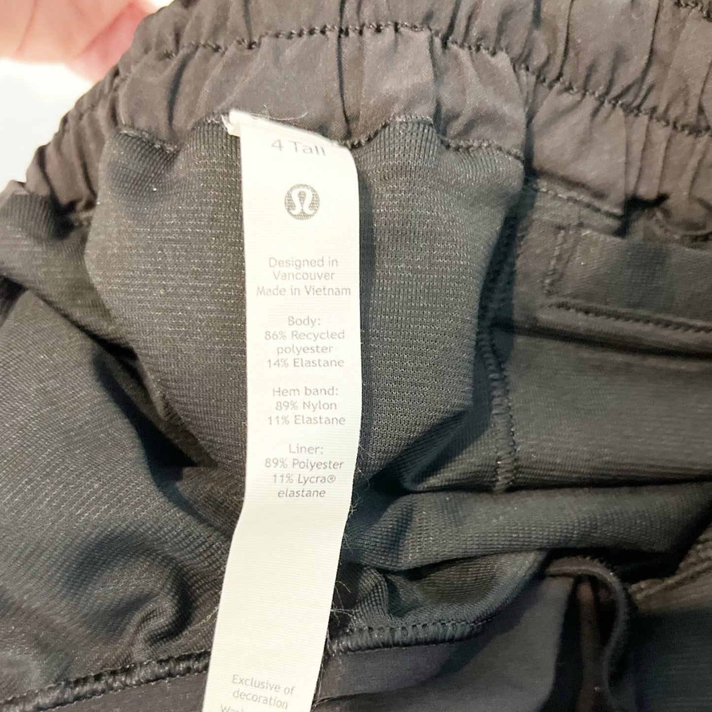 Lululemon Hotty Hot Pull On Low-Rise Lined Active Running Short 4" Black 4 Tall