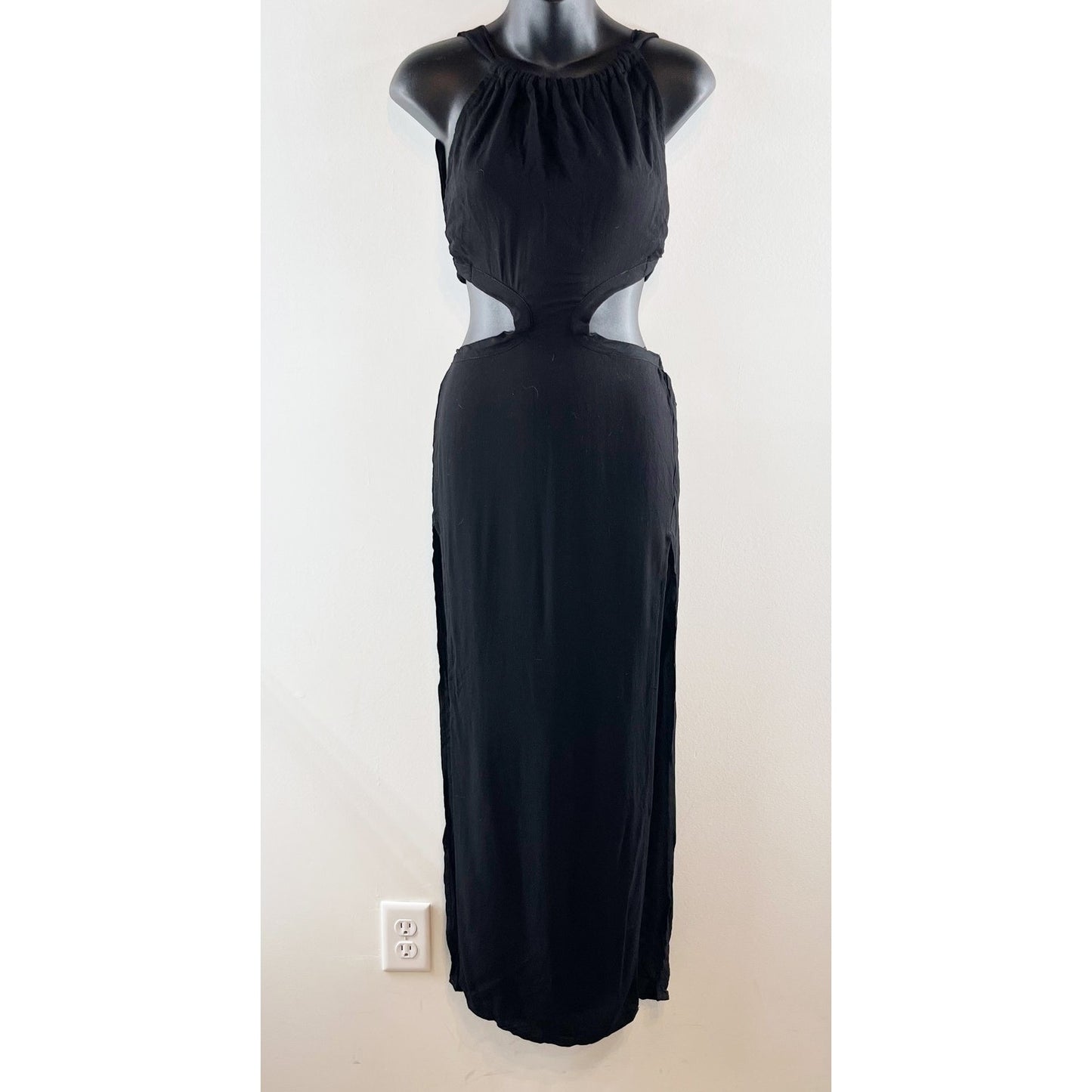 Indah Neomi Cutout Open Back Maxi Dress Black XS