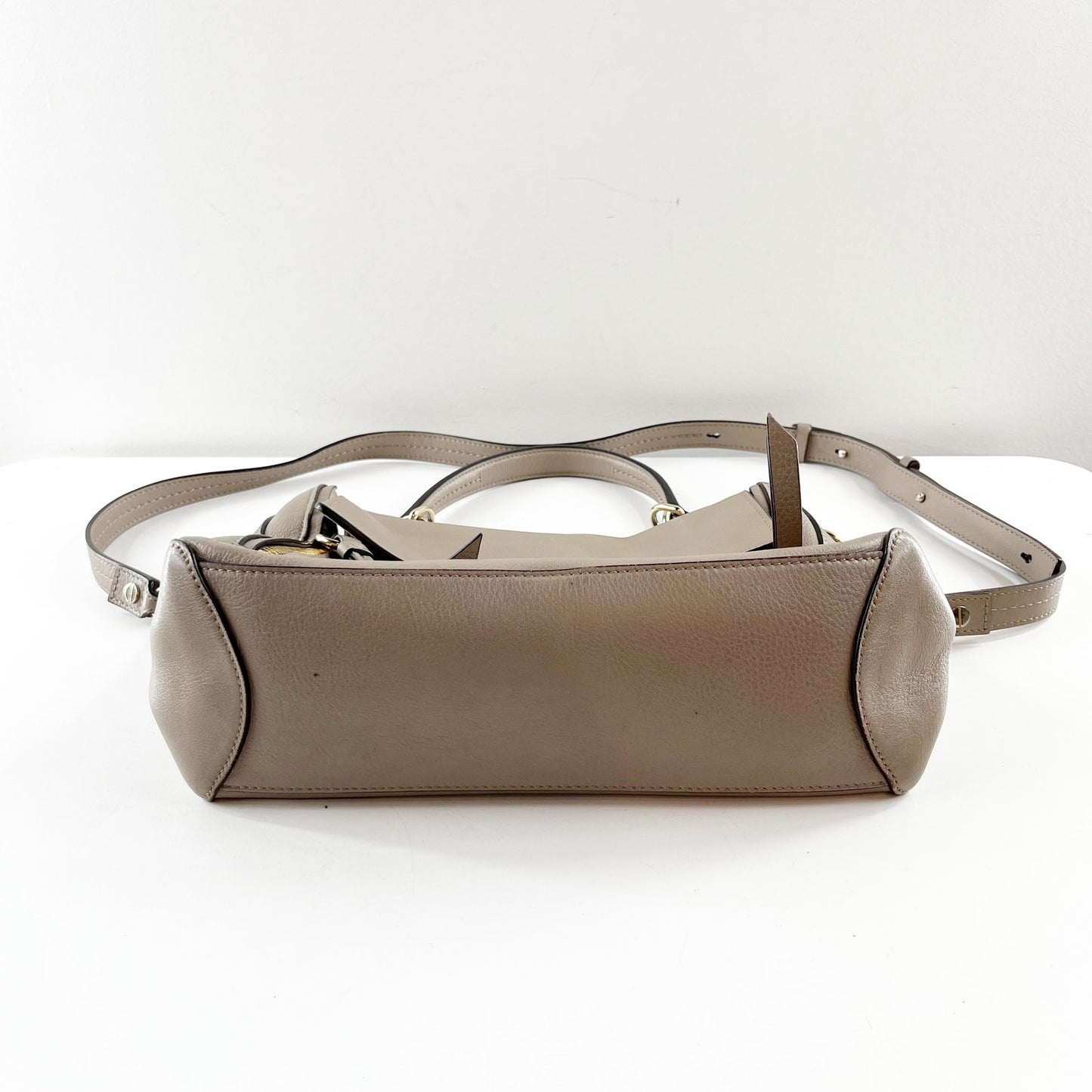Chloé Faye Leather Crossbody Day Bag Purse Motty Grey
