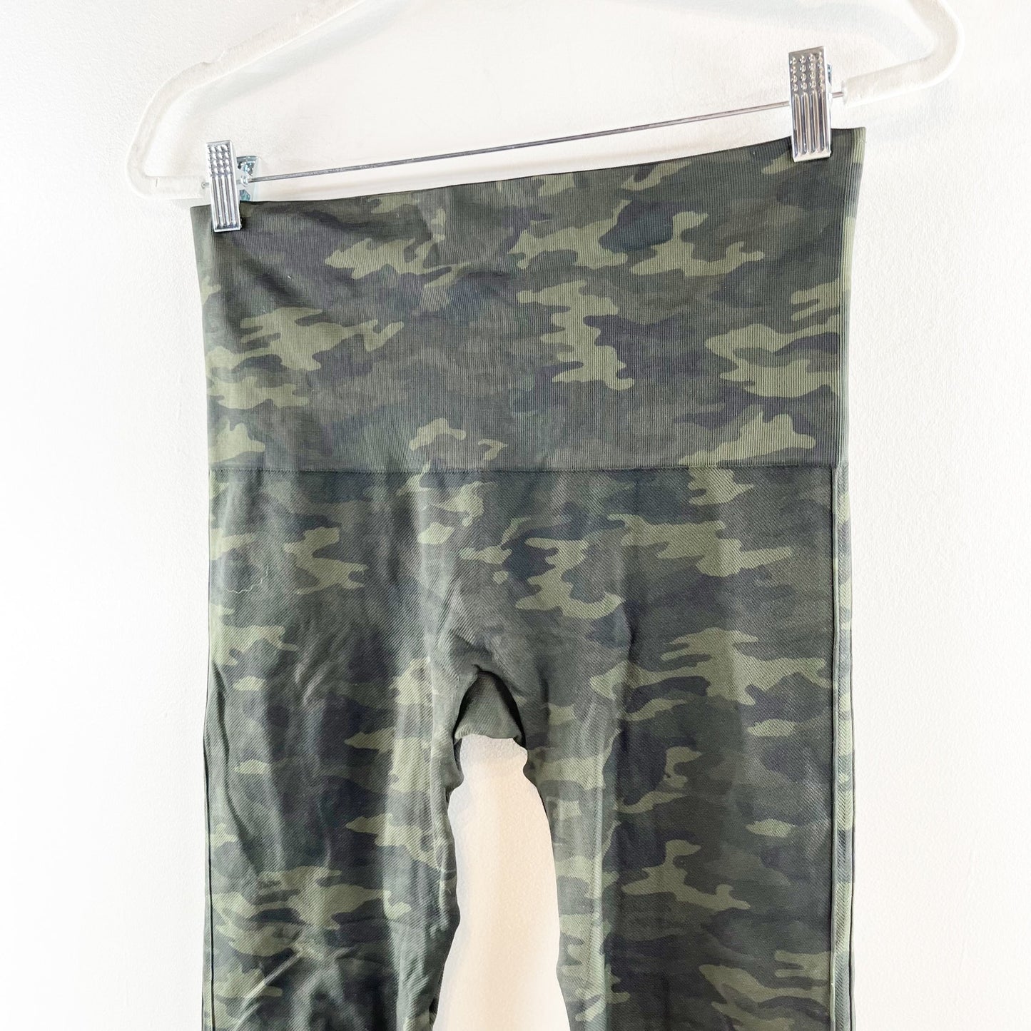Spanx High Rise Compression Seamless Full Length Camo Leggings Green XL