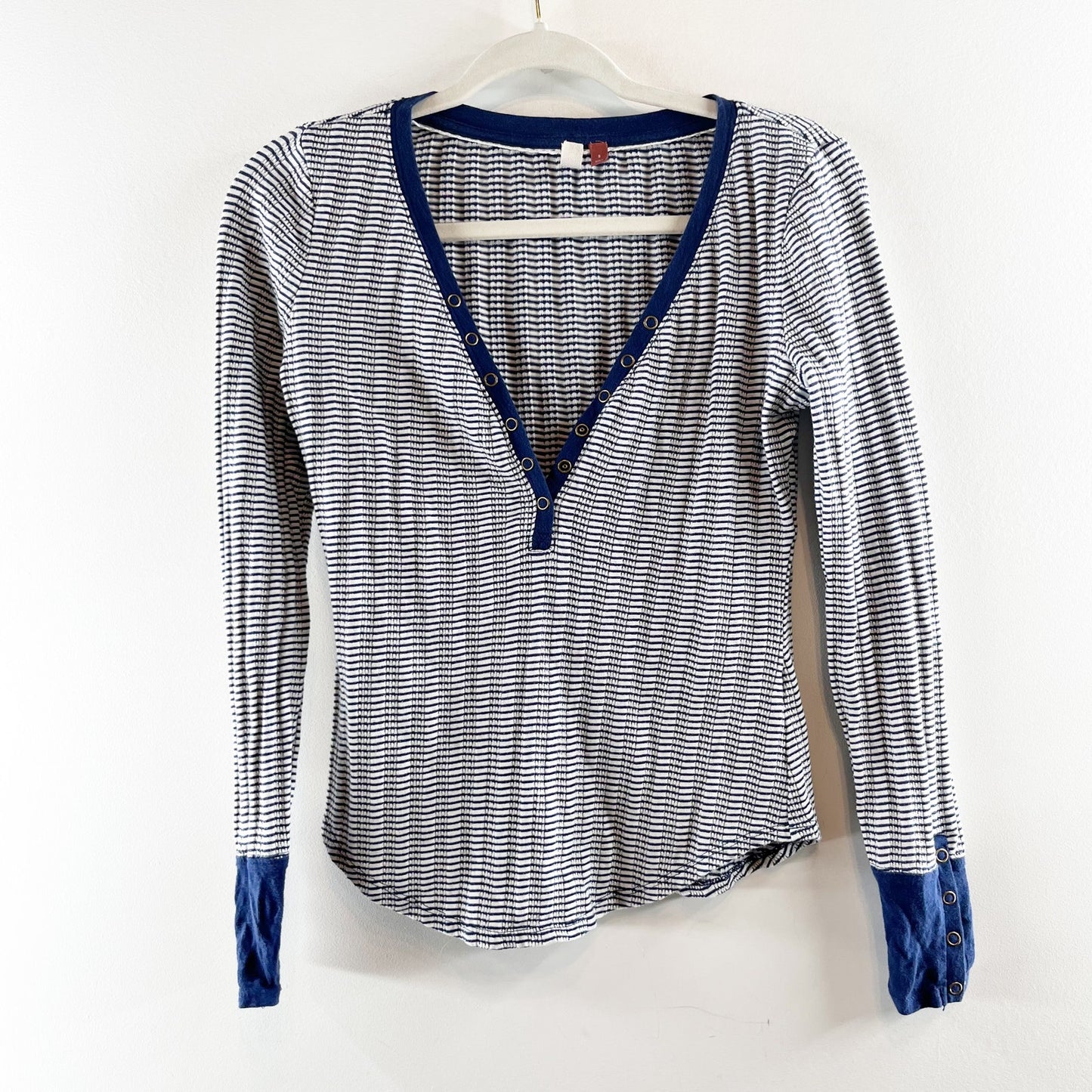 Pilcro Anthropologie Long Sleeve Striped Henley Shirt Tee Top Blue White Small