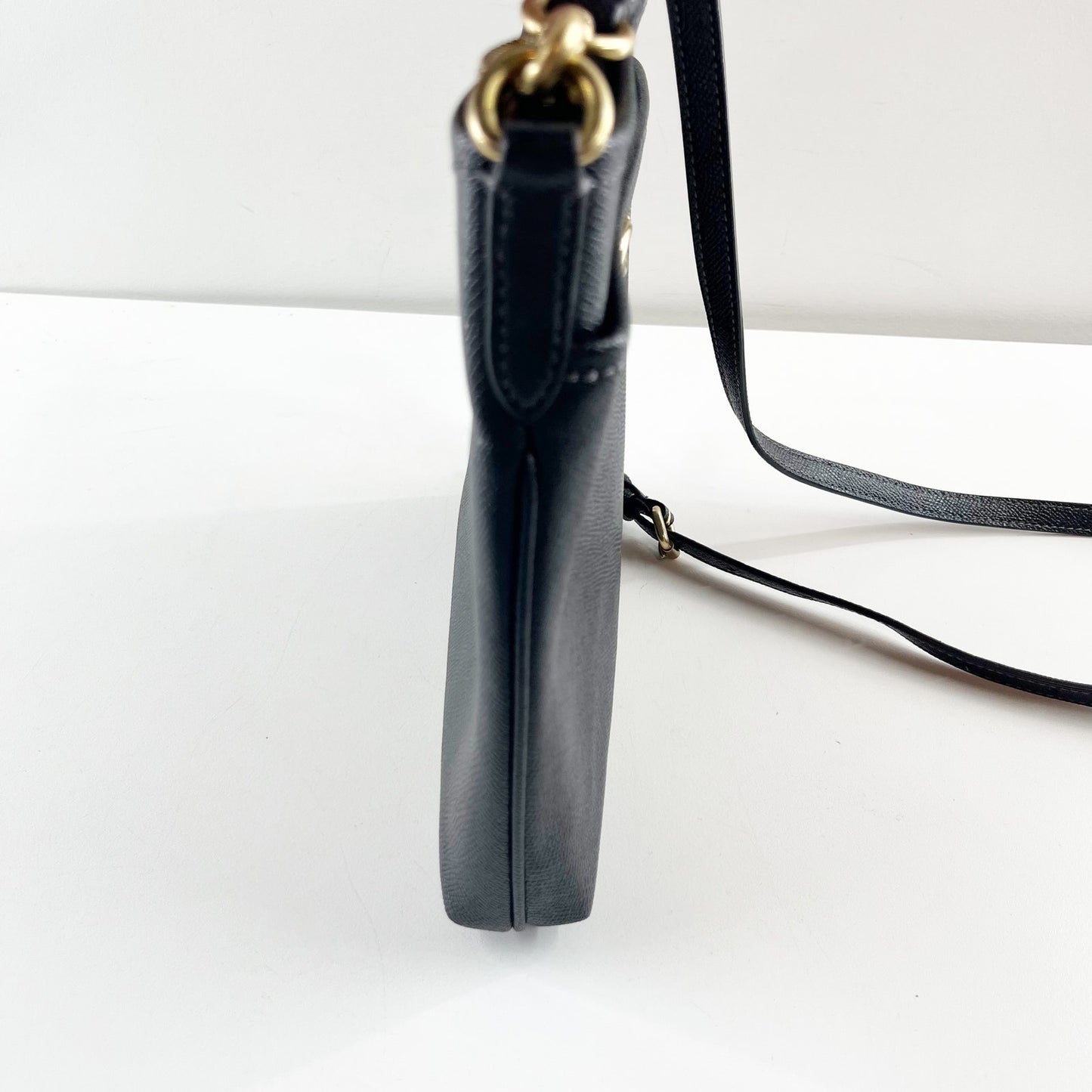Coach Kitt Crossbody Leather Zip Closure Purse Bag Black Gold