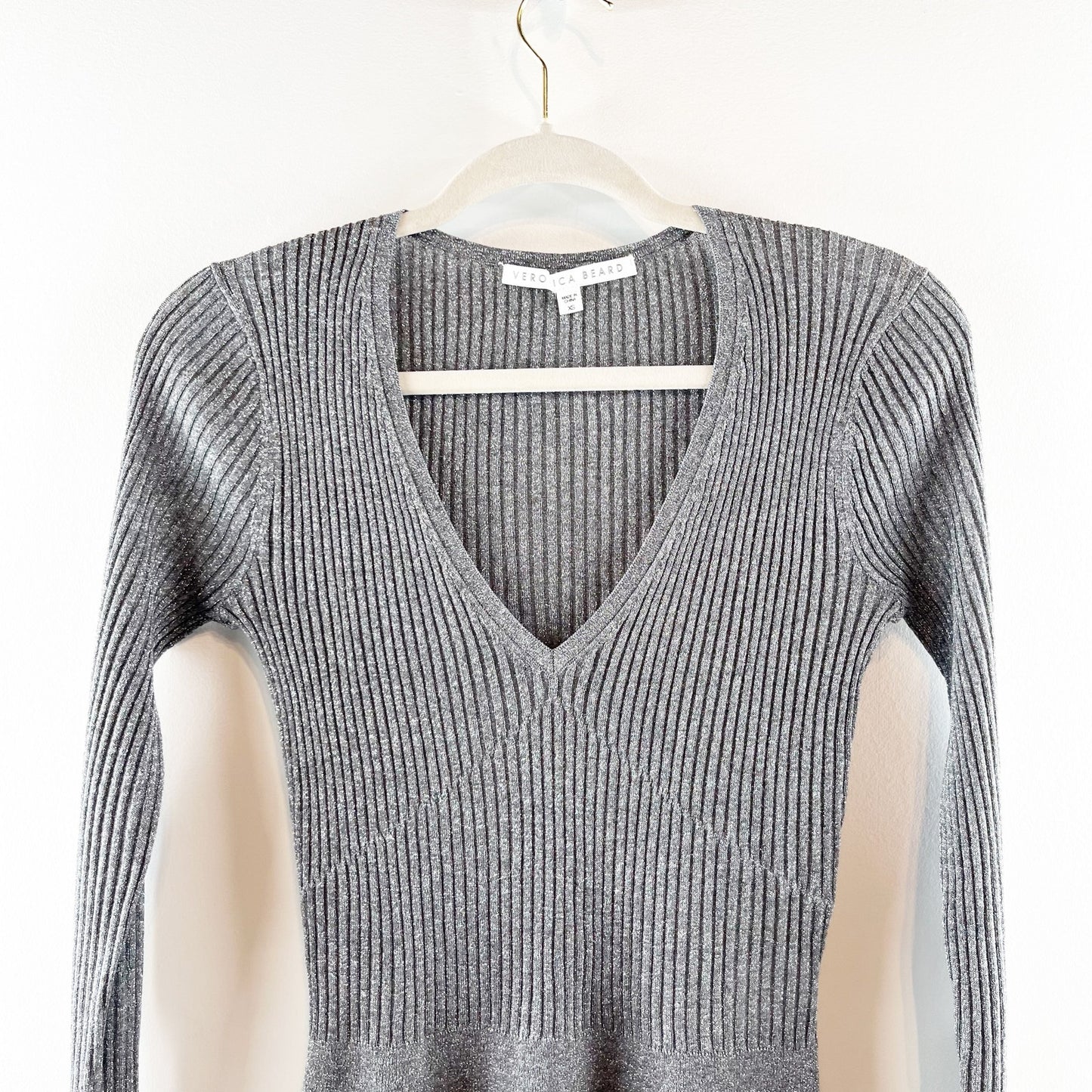 Veronica Beard Esmeralda Metallic V-Neck Ribbed Knit Peplum Sweater Gray XS