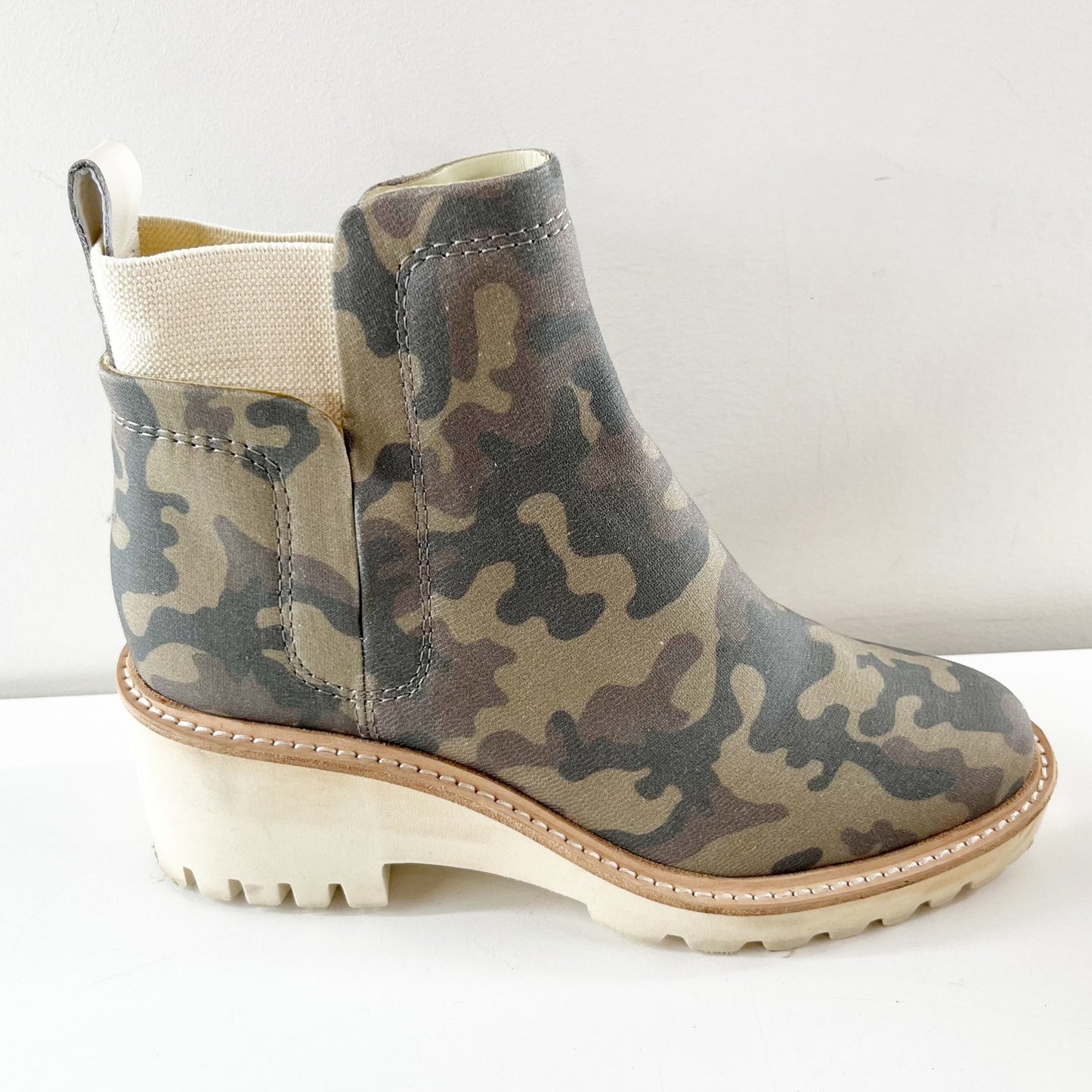 Dolce Vita Huey H20 Ankle Chelsea Camo Boots Booties Green 8