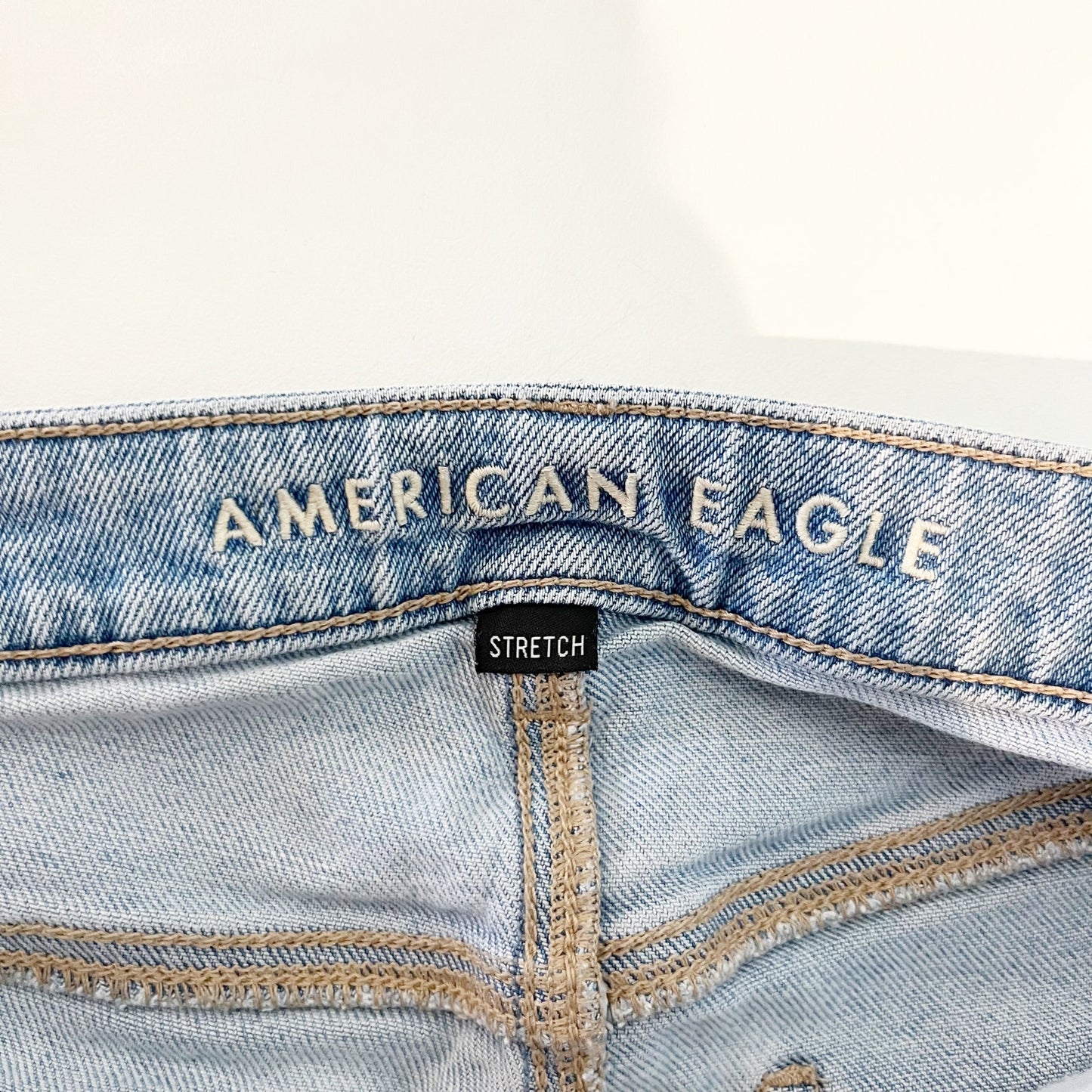 American Eagle Outfitters High Waisted Distressed Mom Straight Jeans Blue 8