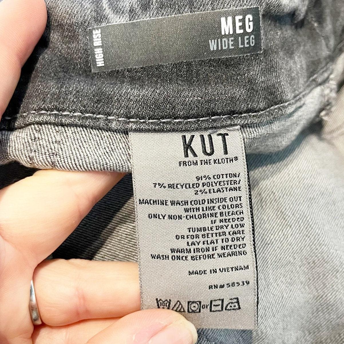 Kut From The Kloth Meg High Rise Wide Leg Raw Hem Jeans Gray Black 10