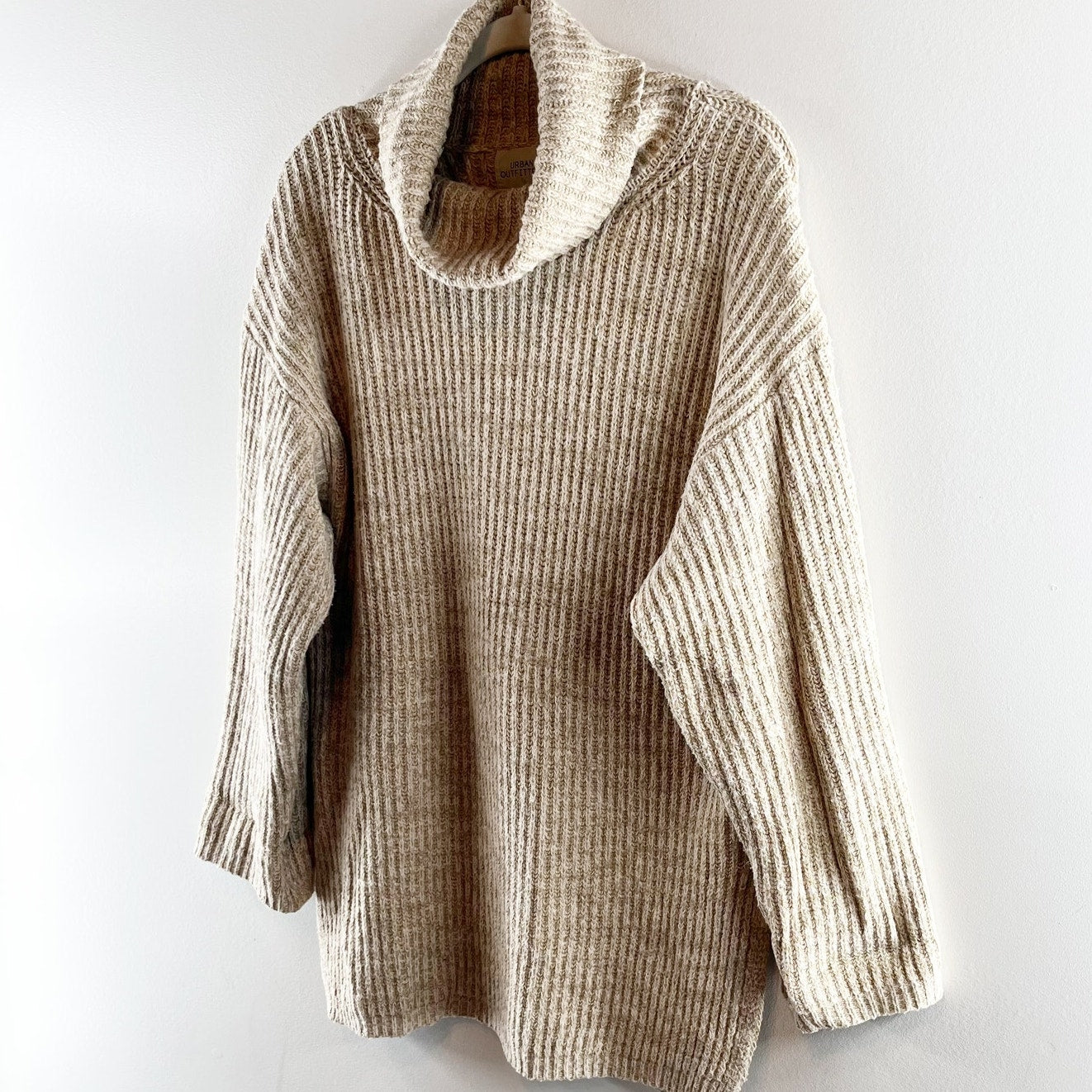 Urban Outfitters Tatum Long Sleeve Turtleneck Tunic Sweater Oatmeal Medium