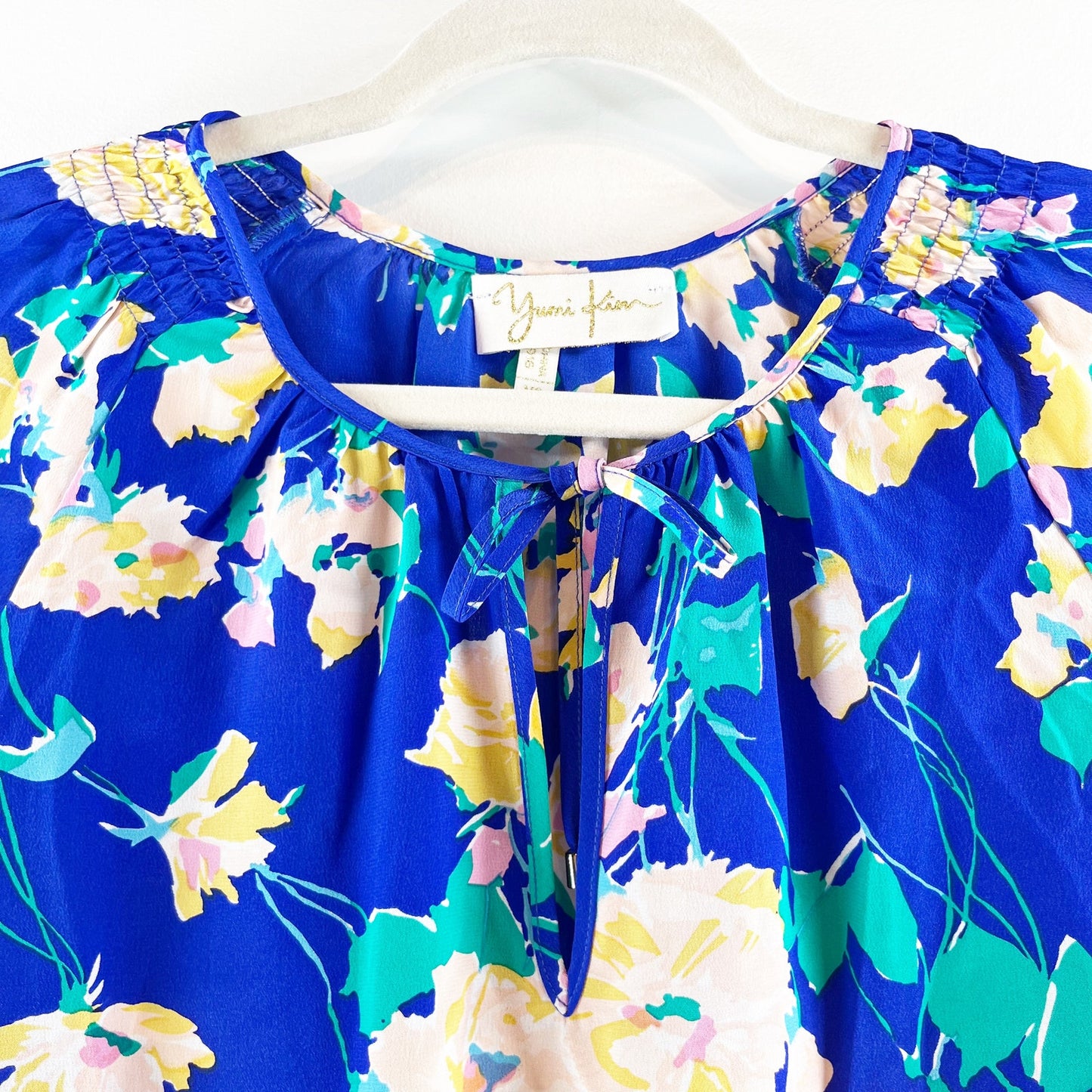 Yumi Kim Blue Floral 100% Silk 3/4 Sleeve Blouse Top Shirt Blue Yellow  XS